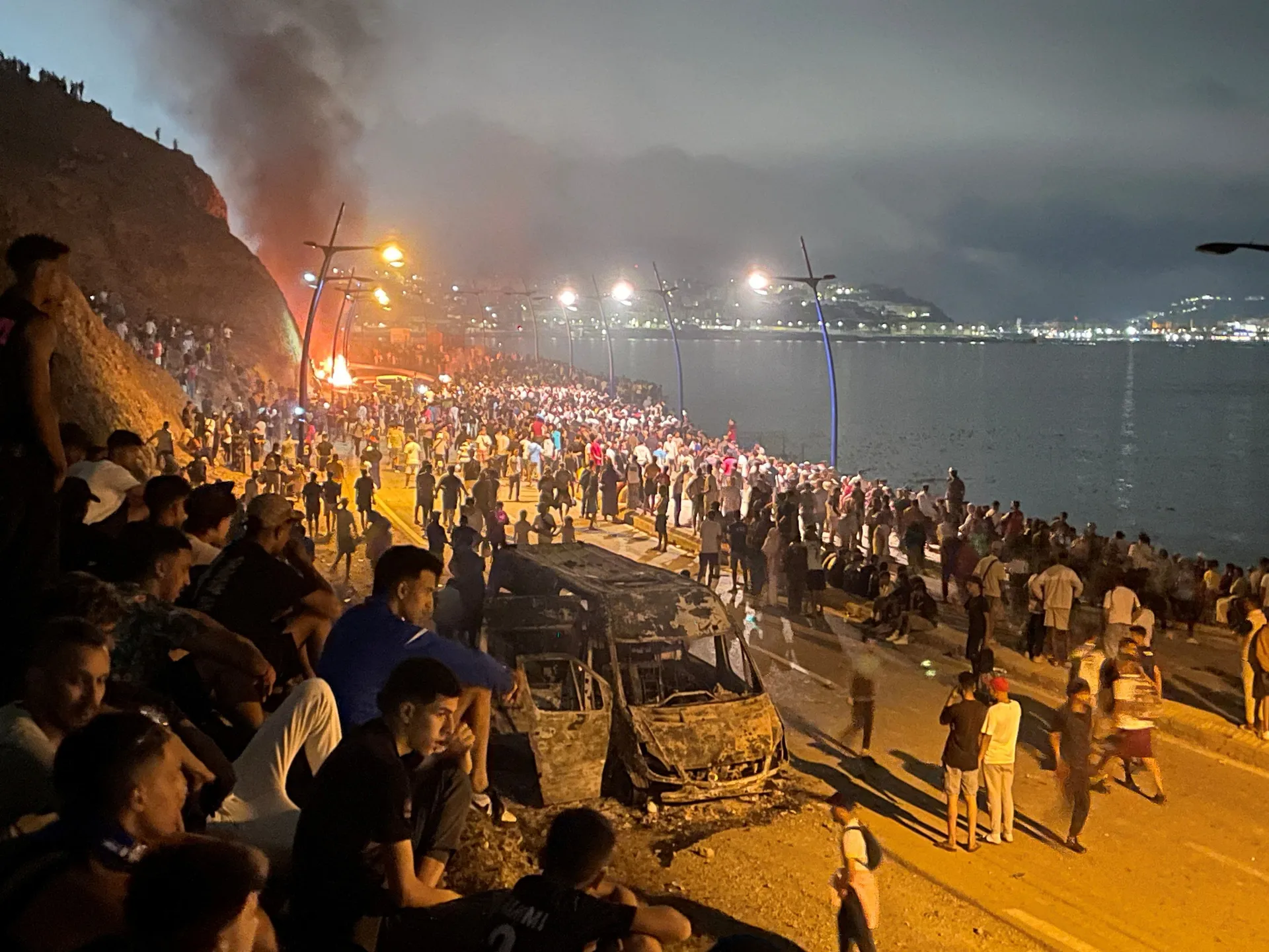 Dramatična noć, 49.000 migranata tokom protekla 24 sata iz Maroka nasilno ušlo u Španiju
