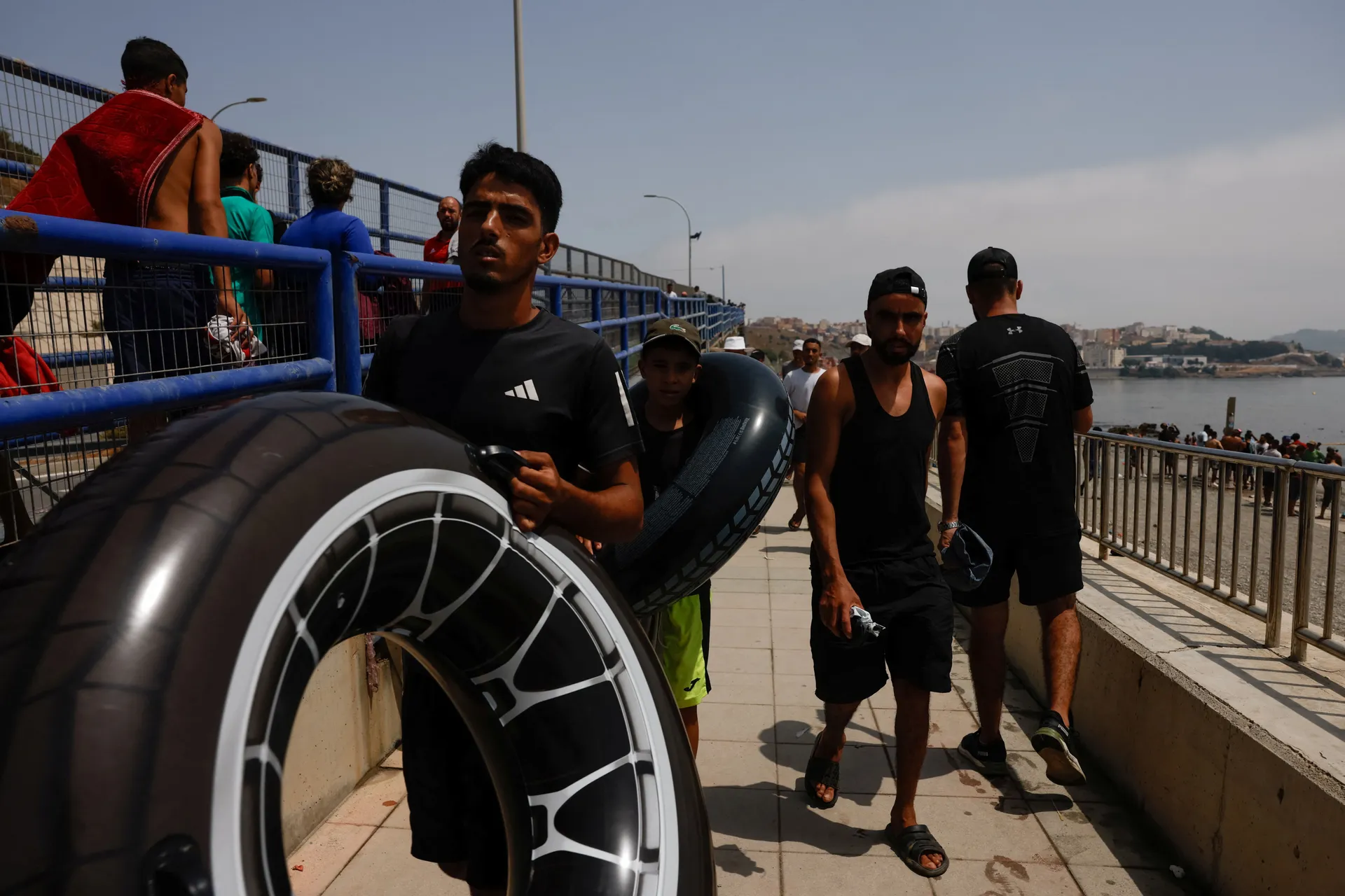 "Više ni sam ne znam zašto sam došao": Ispovijesti migranata koji su preplivali u Ceutu