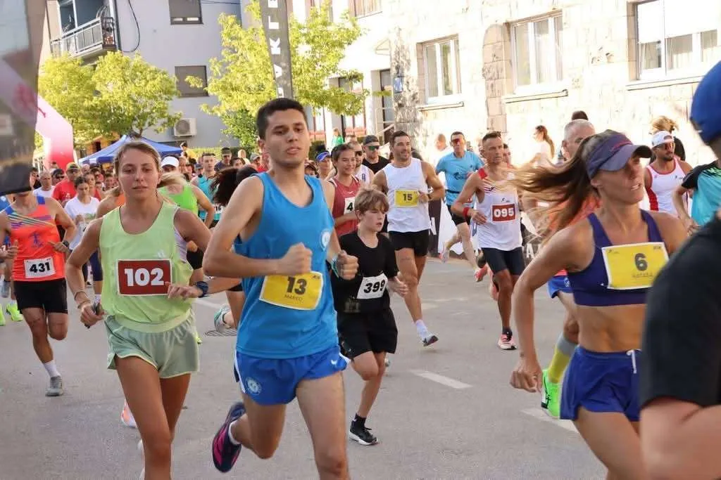 Pobjednik Duvanjske desetke u utrci na 10 km je Ivan Dračar