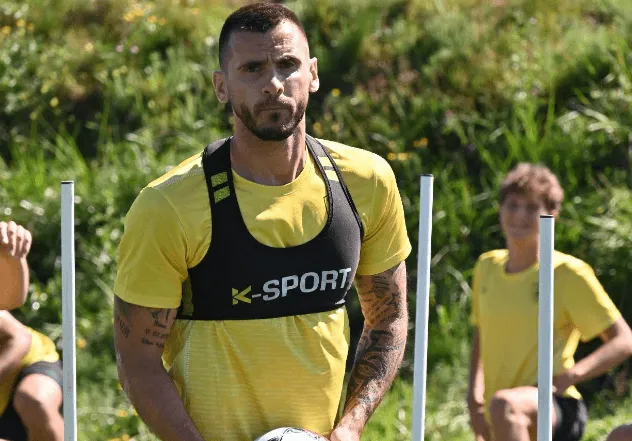 Krulj ima razloga za zabrinutost, Sulejman Krpić srušio Bijeljince