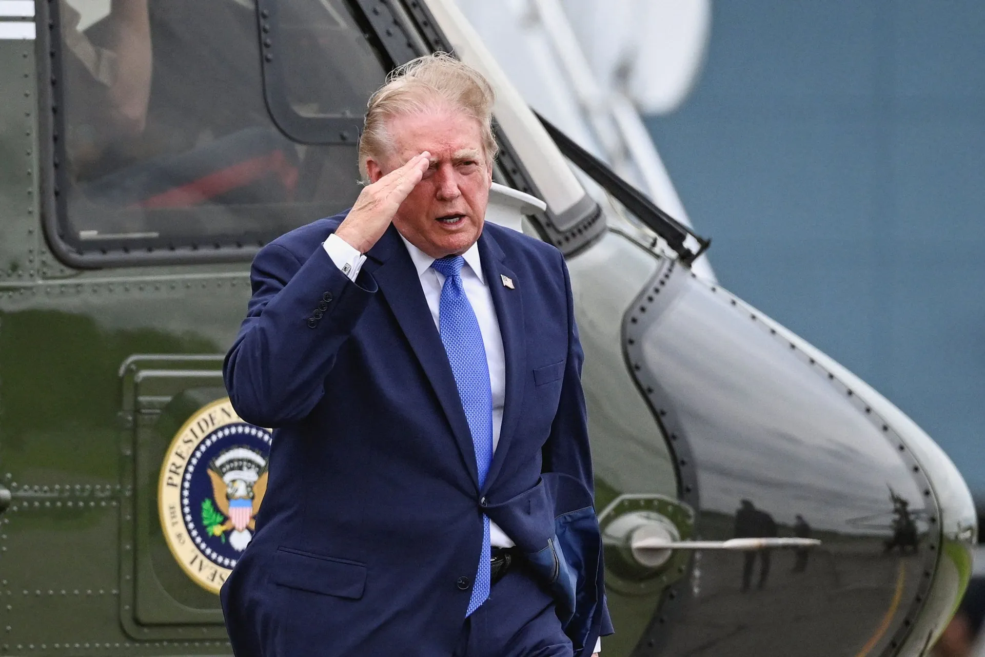 Trump optužio Iran za dvoličnost, tvrdi da SAD potpuno kontroliše Hormuški moreuz
