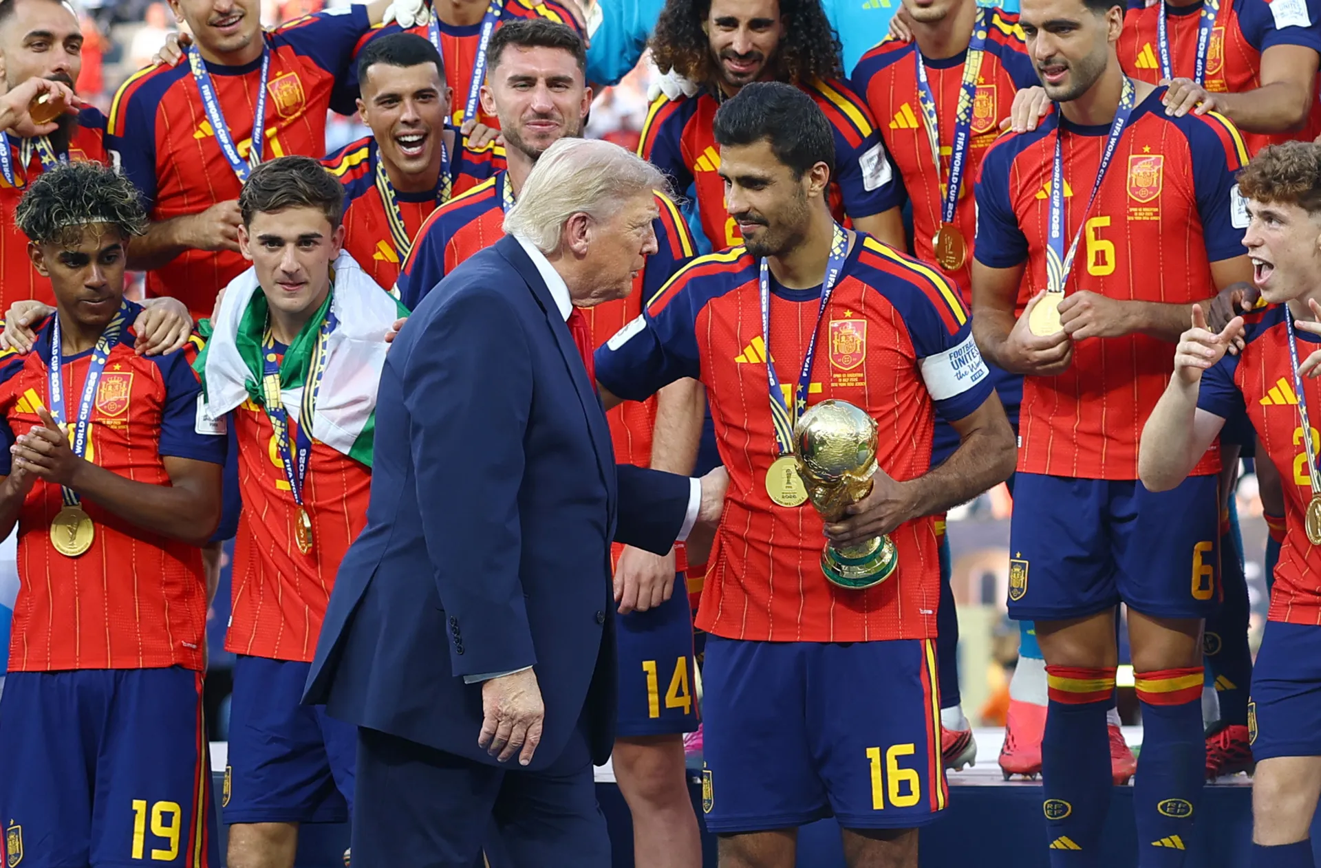 Barcelona se uključila u borbu za potpis Rodrija, želi pokvariti posao Real Madridu