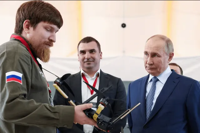 Eksplodirao Mercedes Putinovog "kralja dronova", Vladimir Tkachuk je u kritičnom stanju