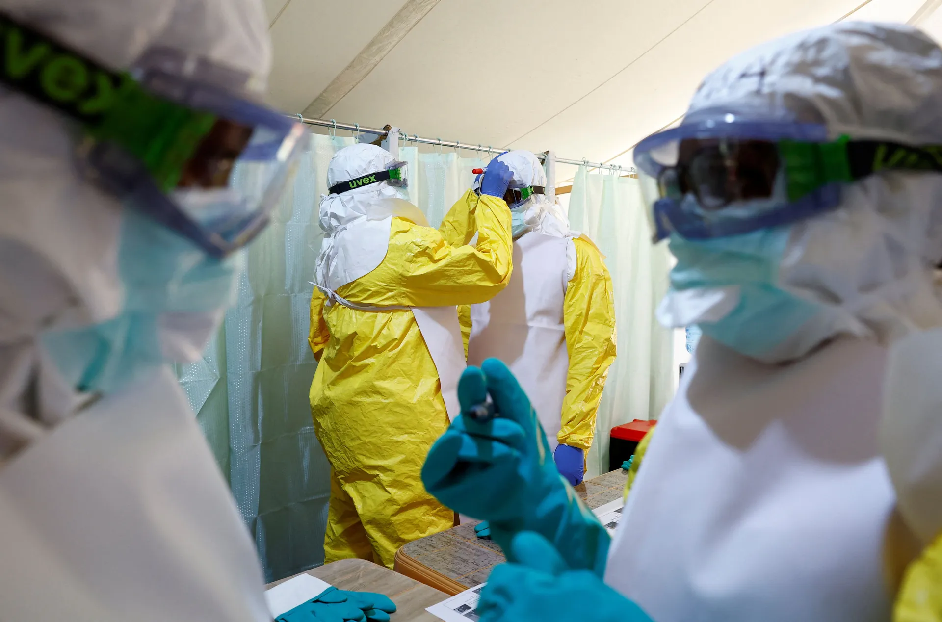 Broj oboljelih od ebole u afričkoj državi premašio 4.000. zaraza se širi