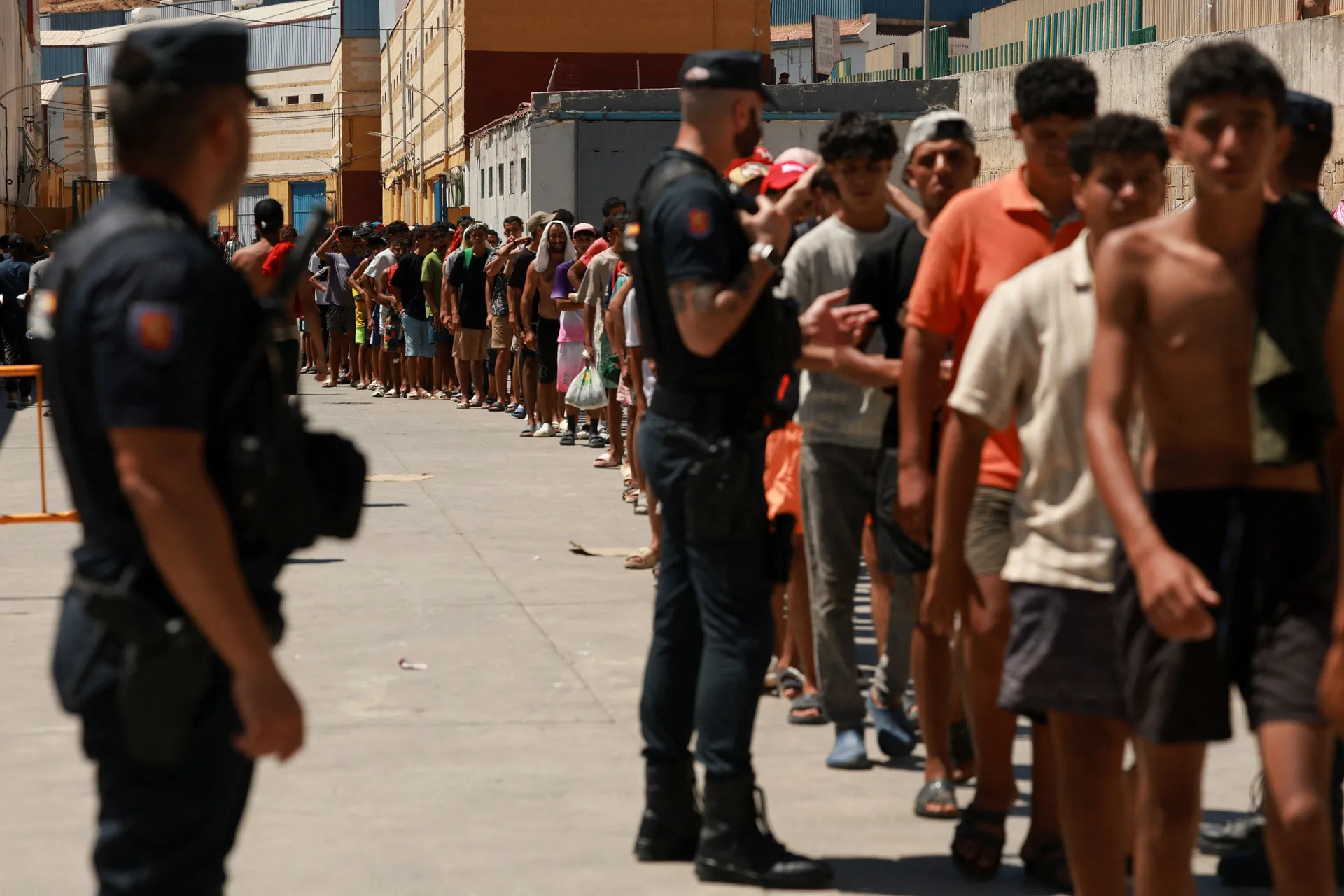 Kineski obavještajci tvrde da Mossad stoji iza migrantske krize u Španiji