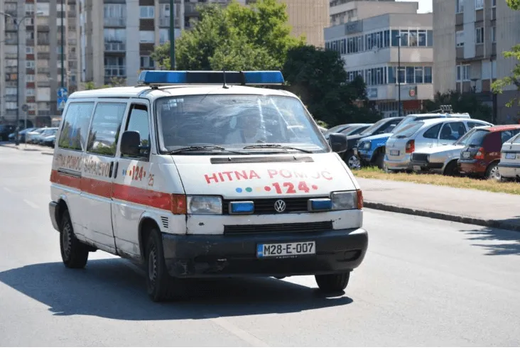 Šestogodišnji dječak poginuo nakon prevrtanja kvada u Gornjem Vakufu