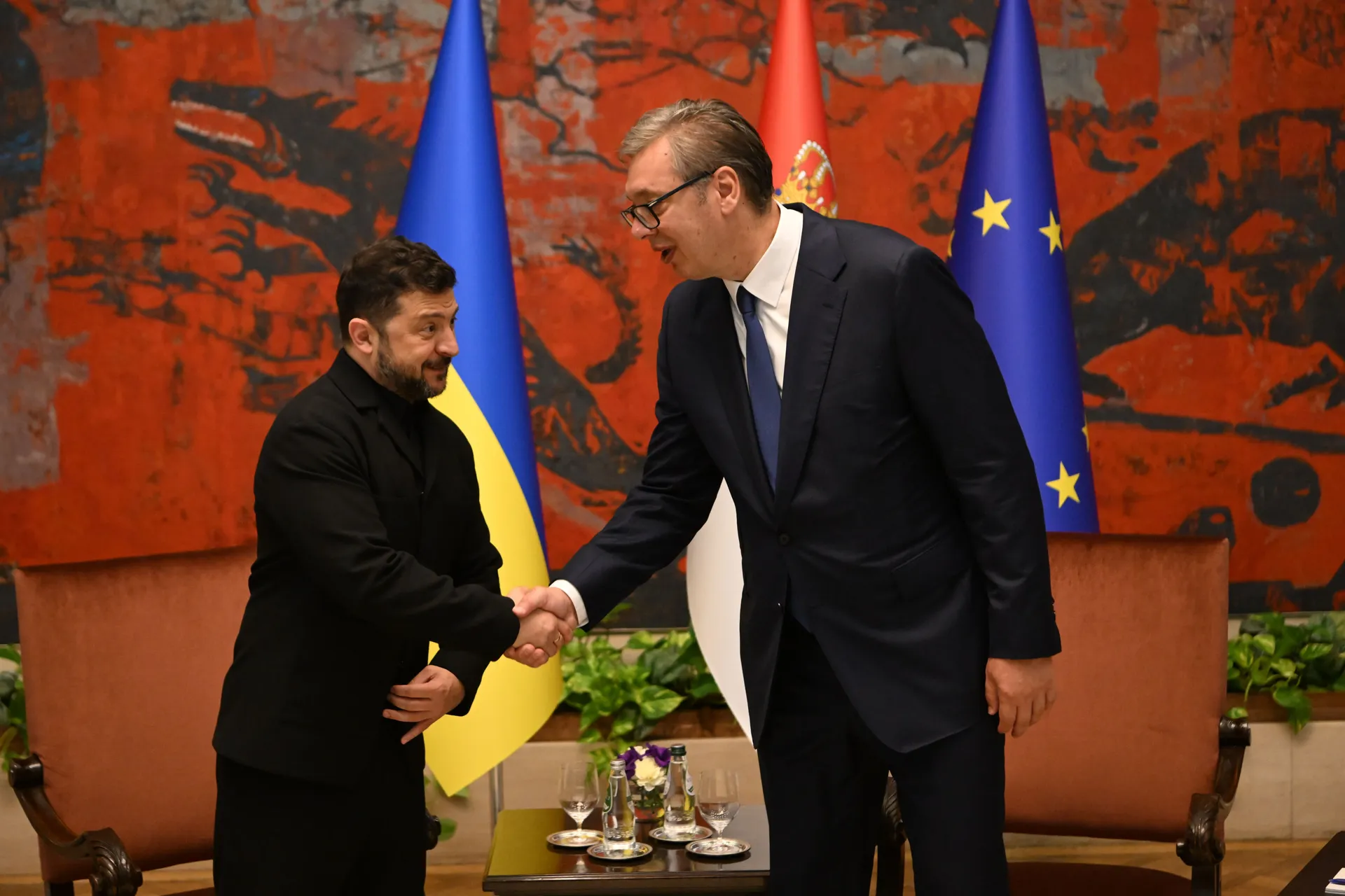 Evo kako je Zelenski reagovao na najškakljivije pitanje na zajedničkoj presici s Vučićem