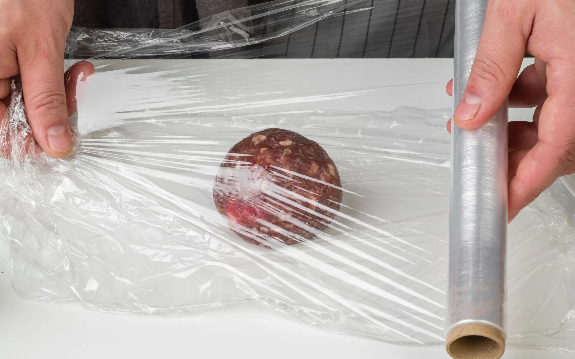 Nikada ne koristite plastičnu foliju za ove tri stvari, posebno ako ih držite u kuhinji
