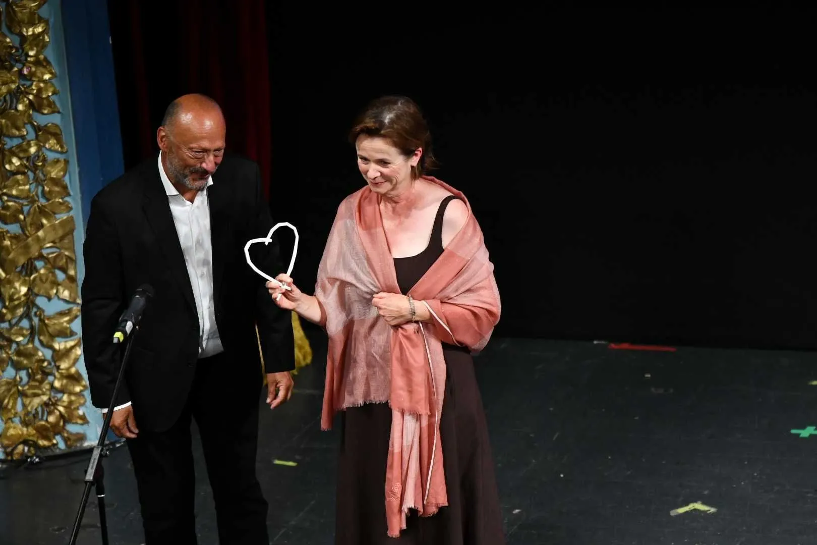 lavna Emily Watson primila Počasno Srce Sarajeva