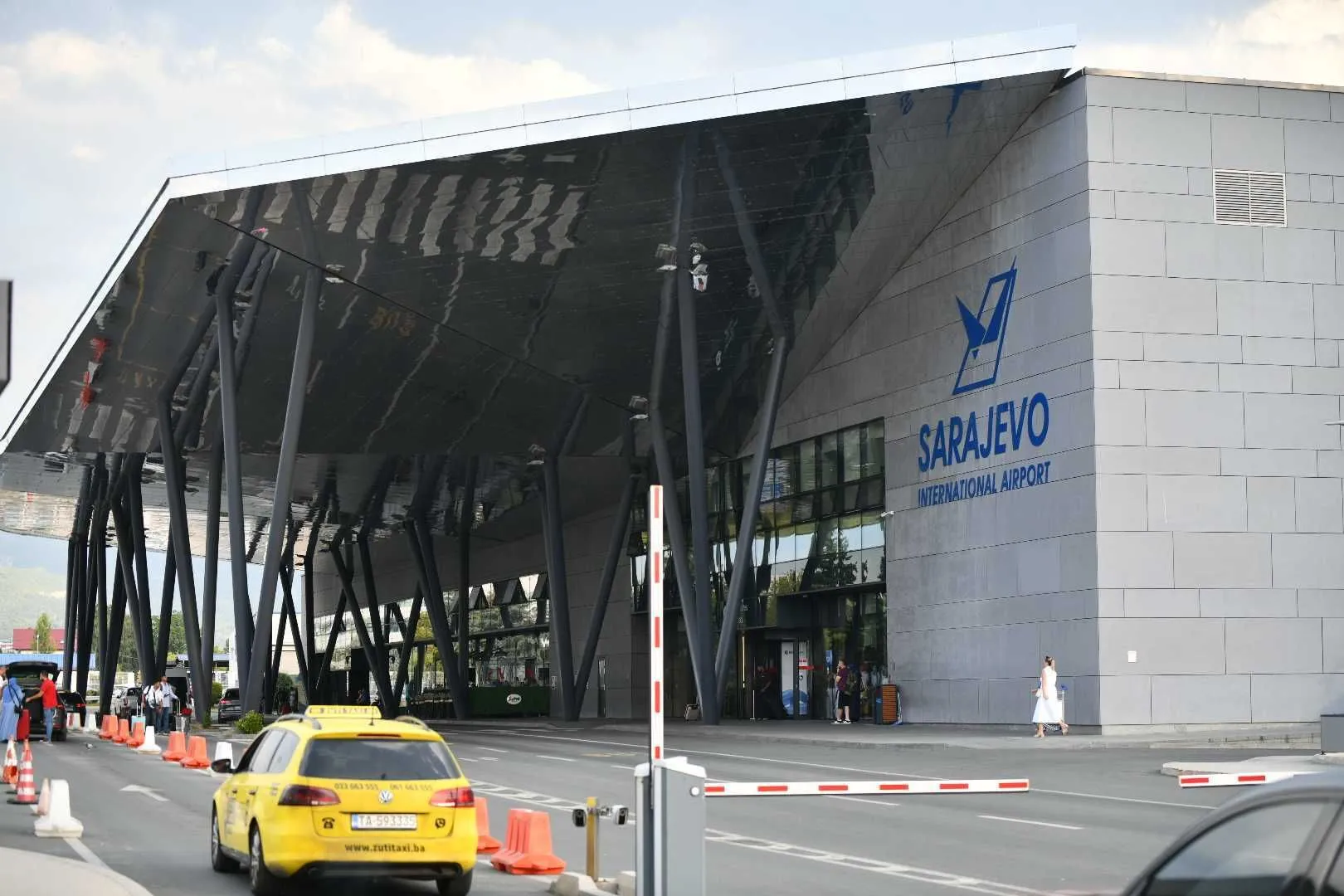 Koliko putnika imaju aerodromi u BiH i kako stoje u odnosu na regiju