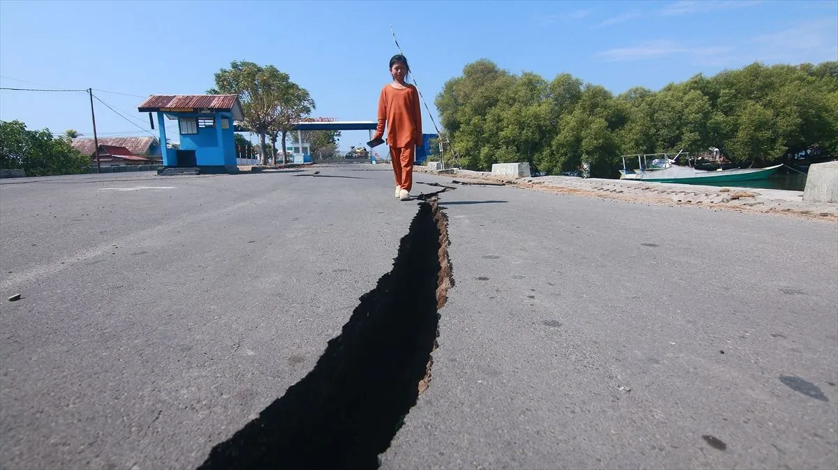 Više od 2.100 zemljotresa pogodilo Indoneziju nakon razornog zemljotresa tokom vikenda