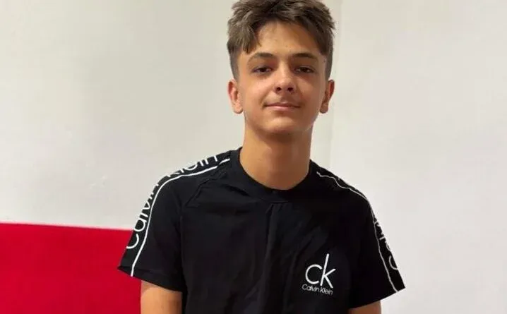 Bilal (16) iz Žepča nas treba: Svaki dan trpi bolove, za liječenje mu treba 6.768,58 KM