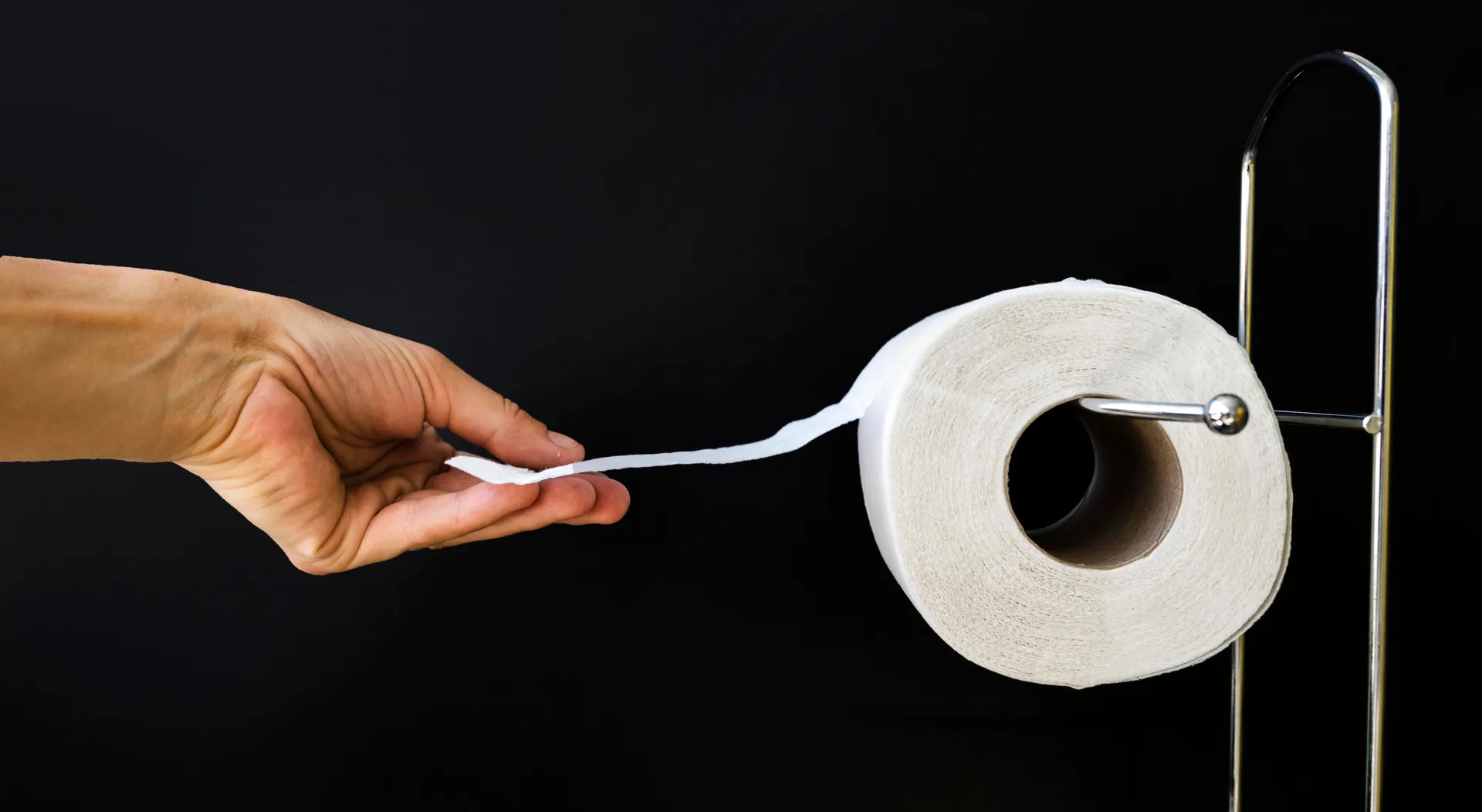 Toalet papir možda cijeli život stavljate "naopako", na koju stranu treba okrenuti rolnu?