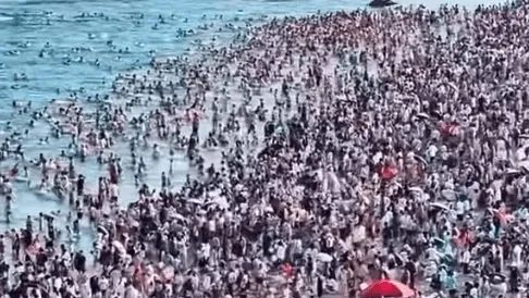 Ova plaža je jedna od najposjećenijih na svijetu, primi i do 200.000 ljudi na samo 1,8 km  