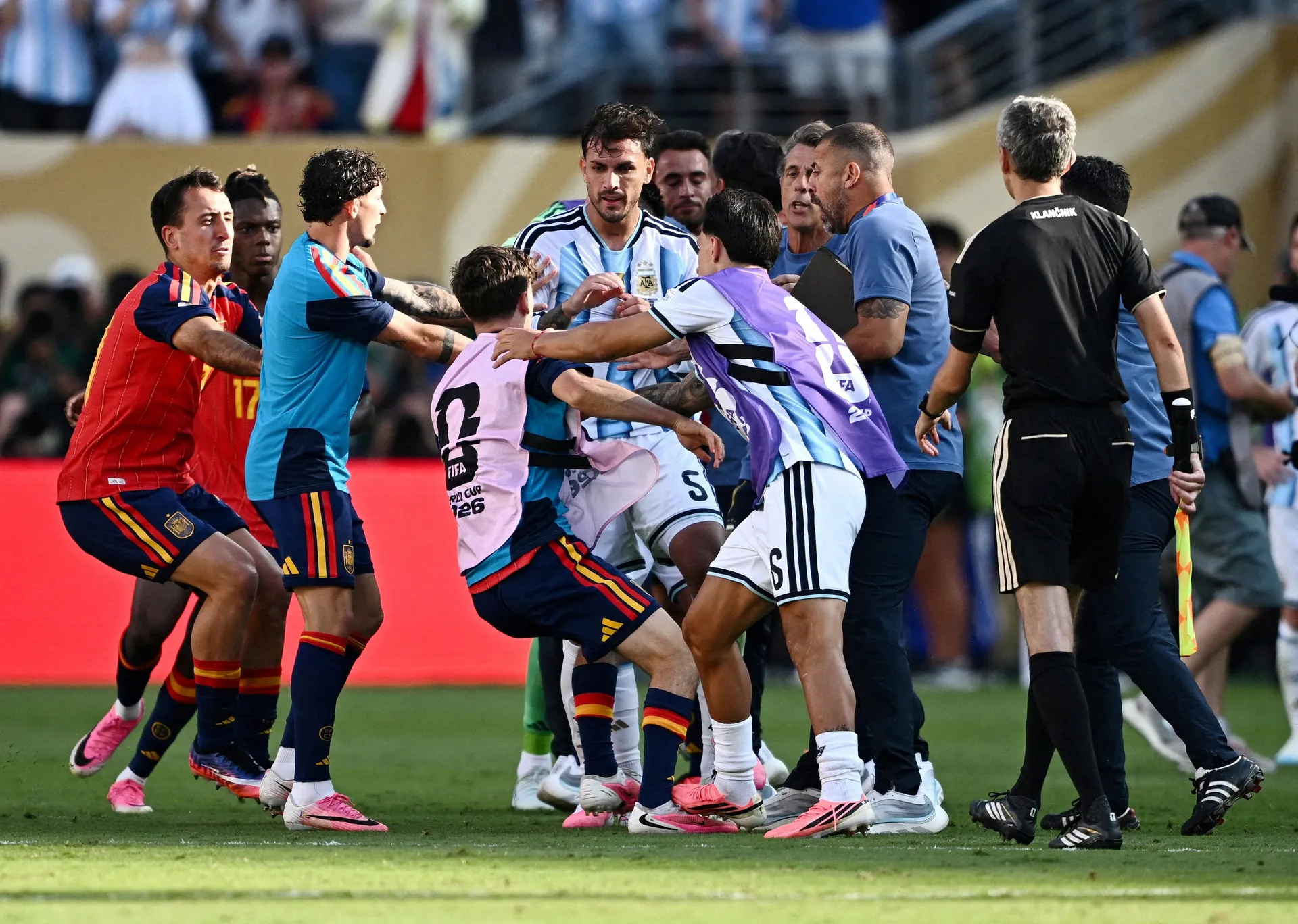 FIFA žestoko pokažnjavala igrače nakon incidenta u finalu Svjetskog prvenstva