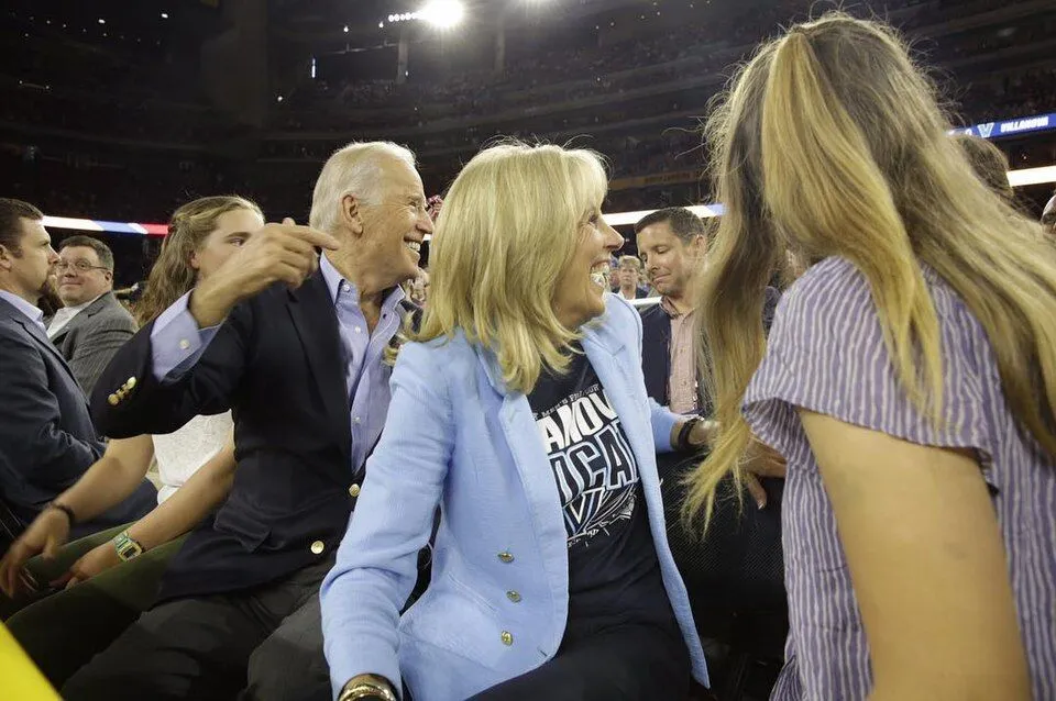 „Znam da će umrijeti, uplašena sam“: Jill Biden progovorila o borbi Joea Bidena s rakom