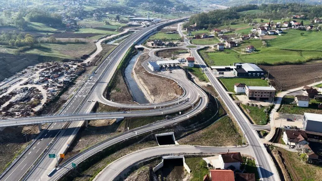 Tešanj dobio sedam kilometara autoputa, načelnik kritikuje: Ostatak gradilišta je prazan
