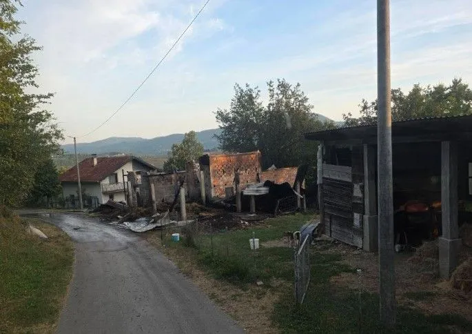 Stravičan požar kod Kotor Varoša, stradalo 30 ovaca i sedam koza