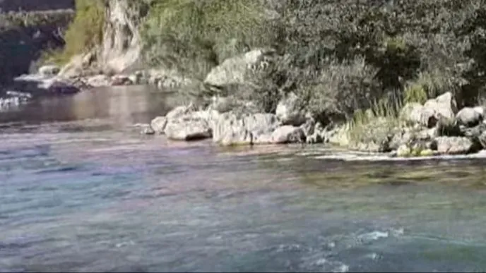 Ekološki incident u Džajićima kod Konjica, rijekom Neretvom tekla krv?