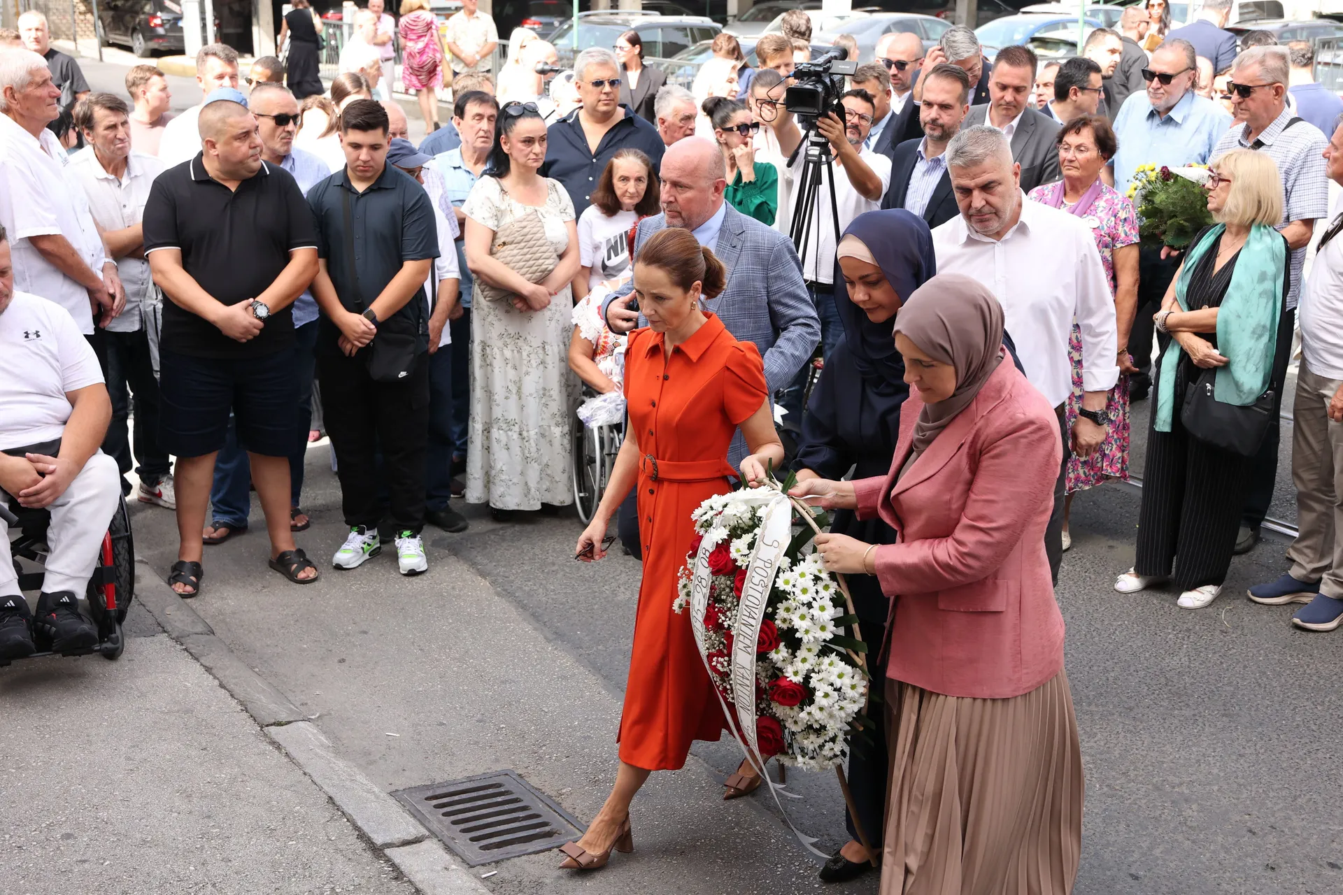 Sarajevo se prisjetilo 43 ubijenih na Markalama: "Zaborav je najveći protivnik budućnosti"