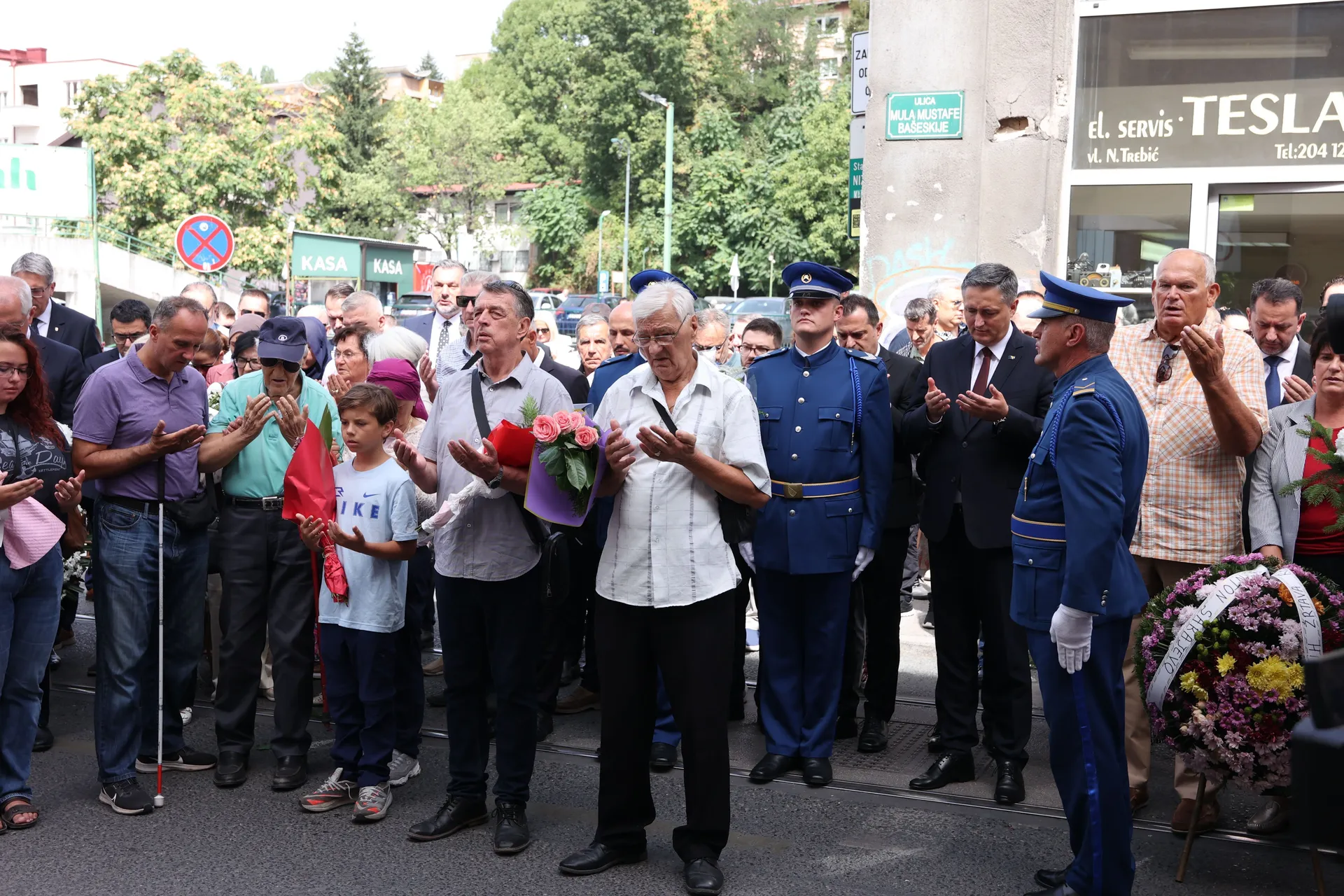 Sarajevo se prisjetilo 43 ubijenih na Markalama