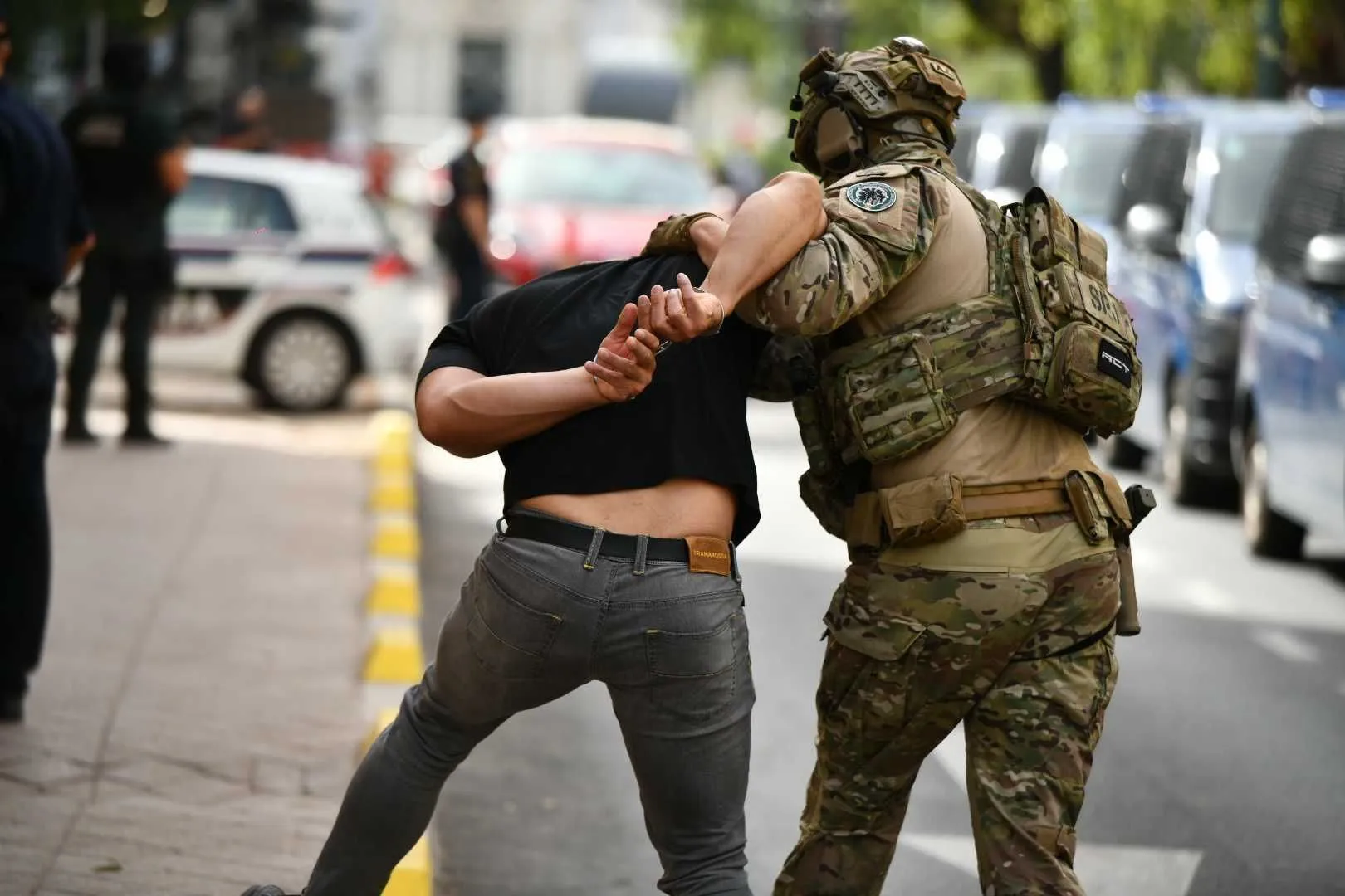 Privođenje Admira Arnautovića Šmrka i saradnika