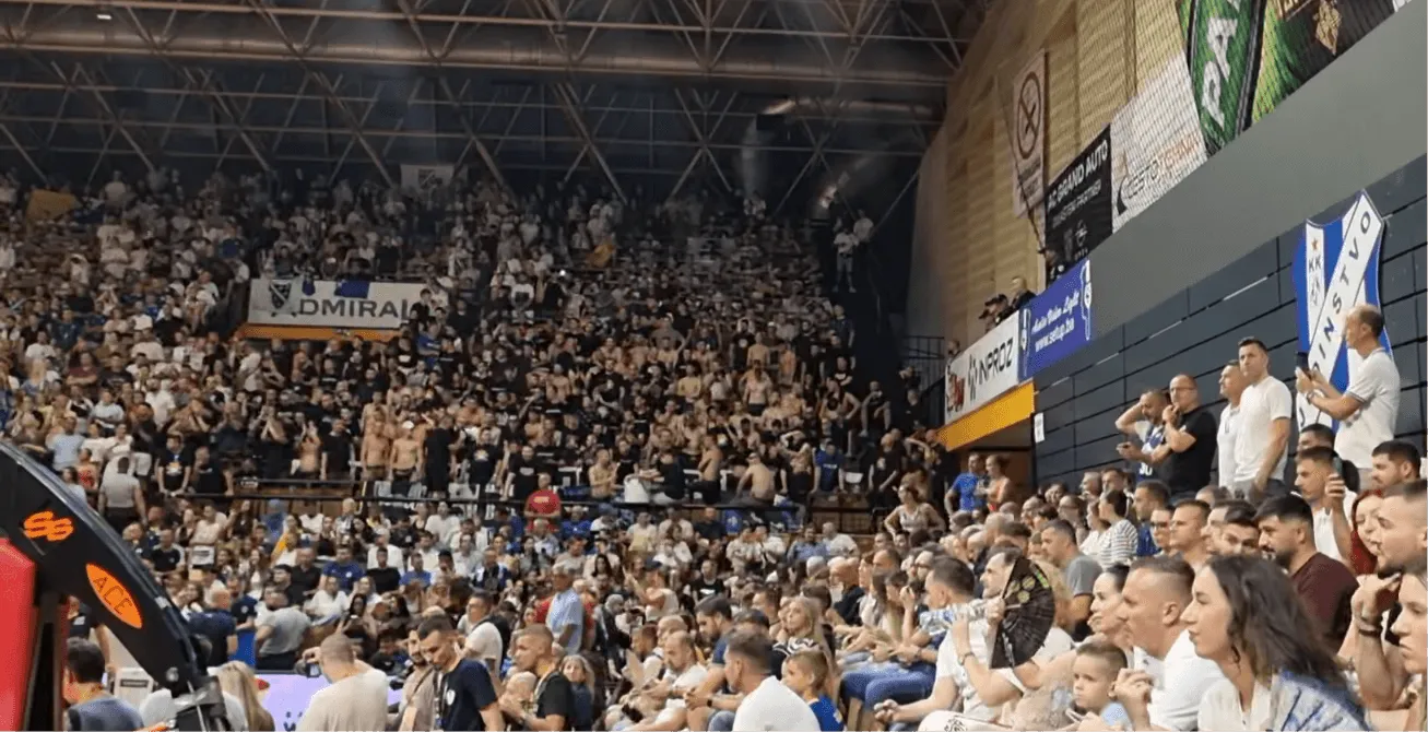 Ovako zvuči kada krcata dvorana Mejdan pjeva Halidove "Ljiljane"