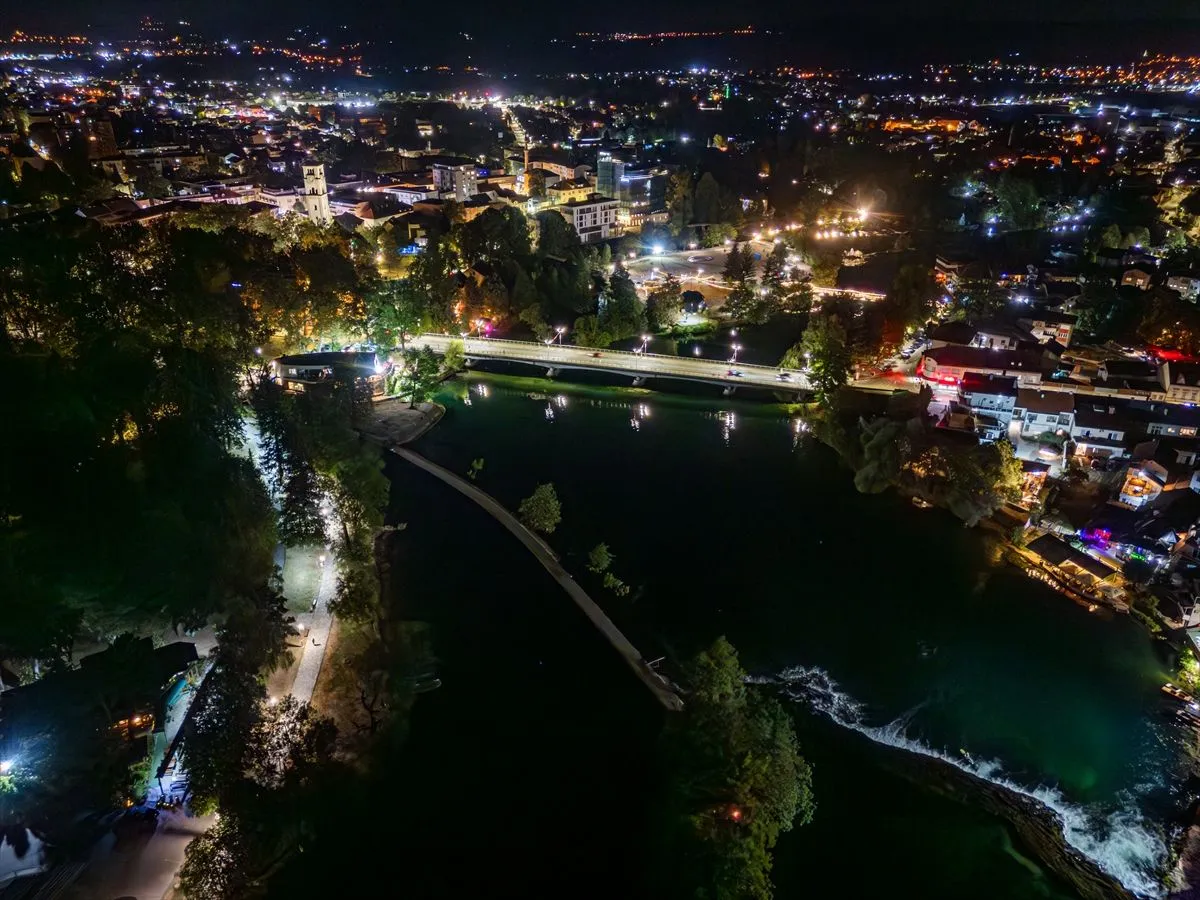 Bihać, noć, sjaj, panorama