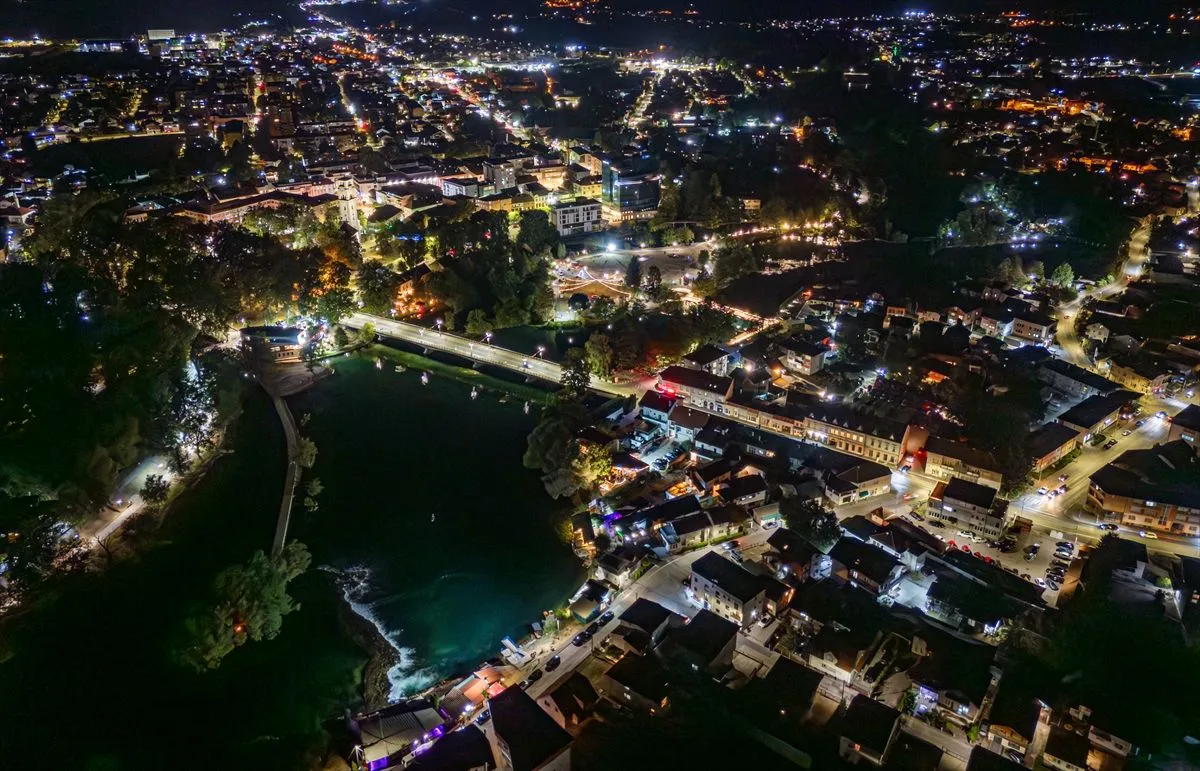 Bihać, noć, sjaj, panorama