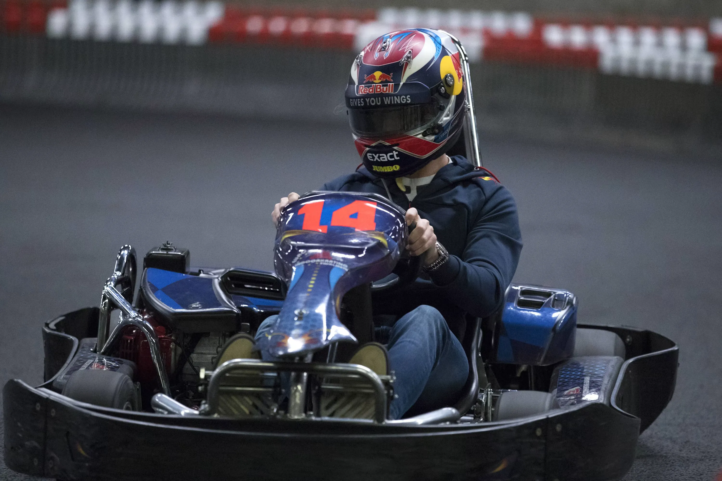 Max Verstappen protiv 100 vozača u najvećoj karting trci na svijetu