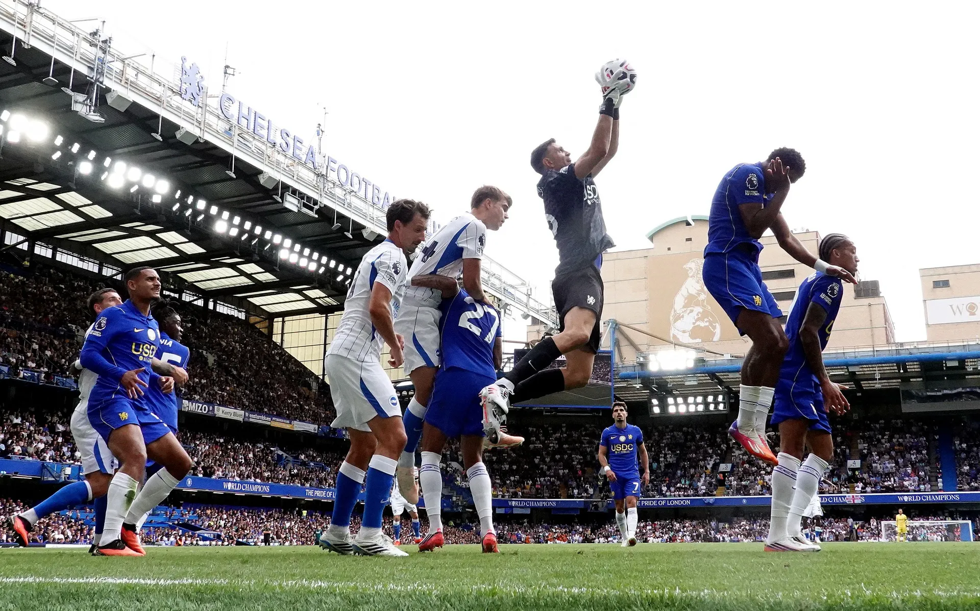 Chelsea slavio u spektakularnoj utakmici, Sunderland bolji od Fulhama