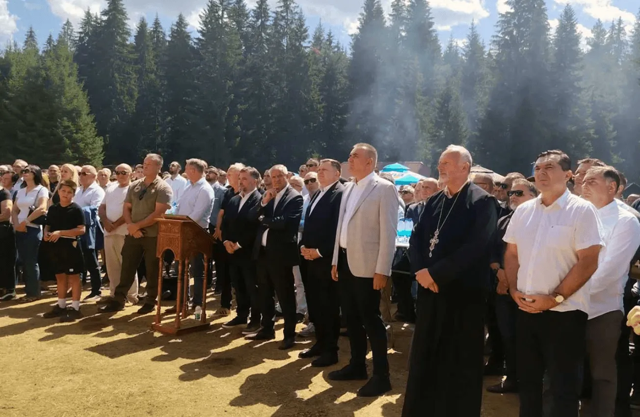 Bivši borci VRS-a se okupili na Romaniji i odali počast Mladiću - "Uvijek smo pobjeđivali"