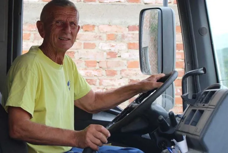 Ovaj čovjek iz BiH vozi kamion i u osmoj deceniji: "Nisam razbio ni retrovizor"