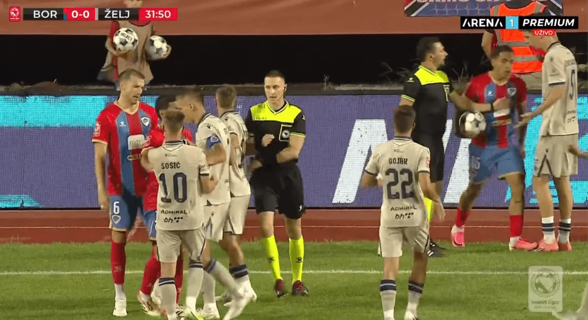 Bahati Herrera podigao tenzije na terenu, sudije mu to tolerišu