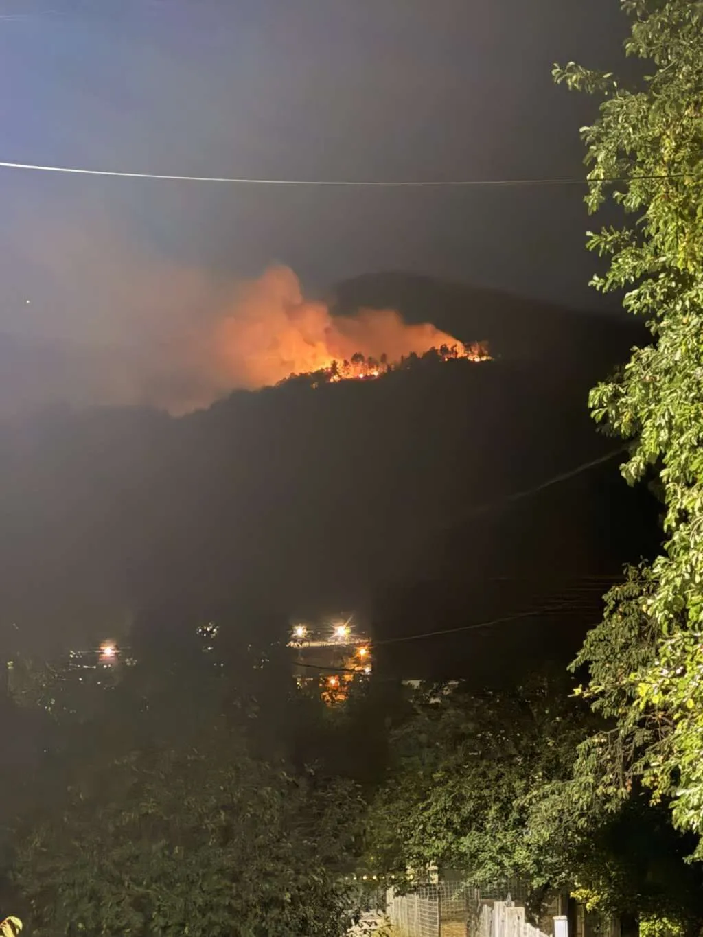 Miris dima osjeti se u Banjoj Luci, na Plješevici odjekuju detonacije 