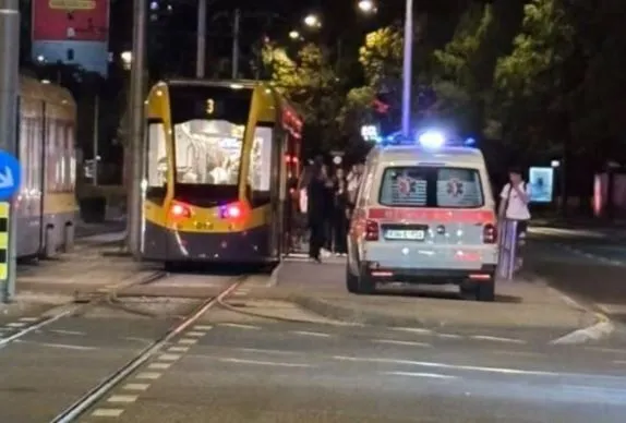 MUP KS o krvavom noćnom obračunu u tramvaju u Sarajevu, poznat stepen povreda