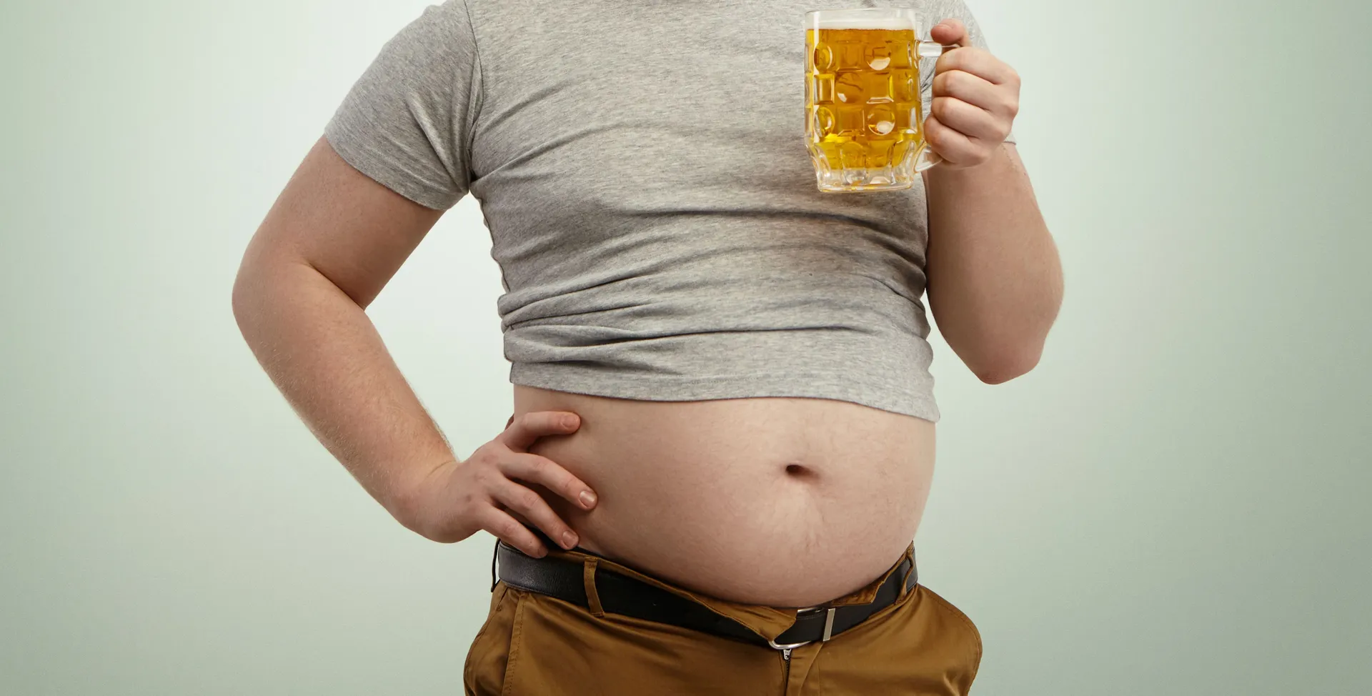 Pivski stomak ne nestaje samo od trbušnjaka, evo šta zaista pomaže