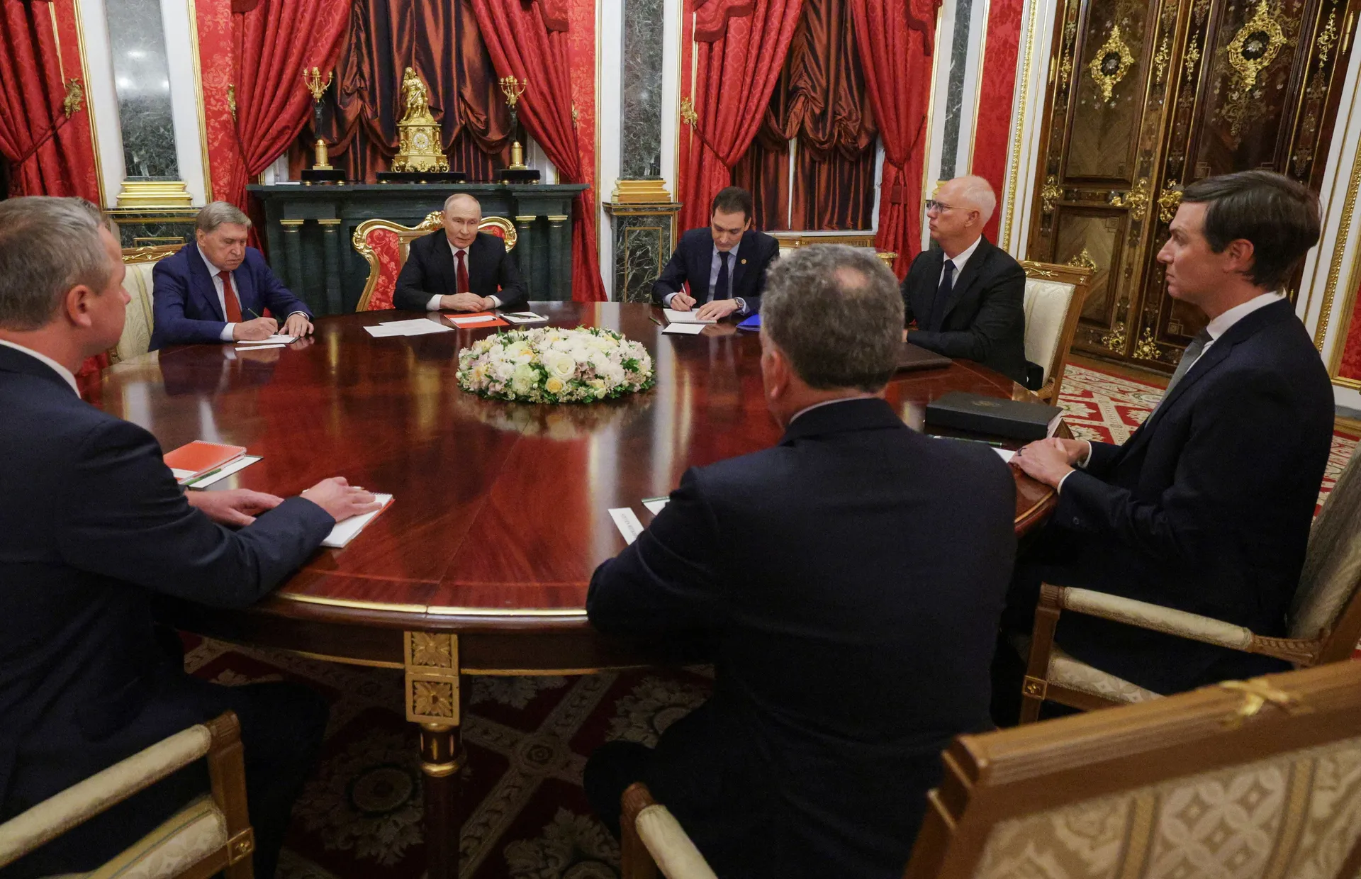 Počeo je sastanak Rusa i Amerikanaca u Moskvi: Evo šta je poručio Putin