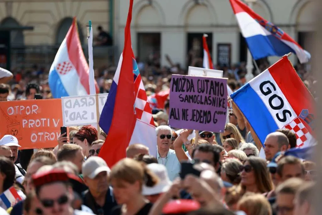 Desetine hiljada na „Prosvjedu za Liku“ na Trgu bana Jelačića