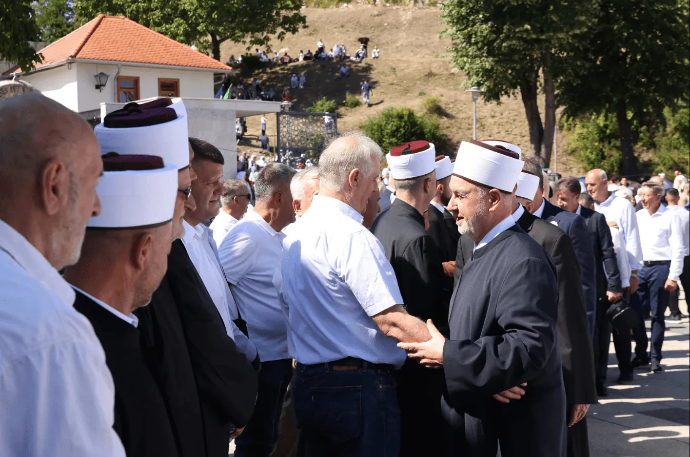 Sa otvaranja Husejnije
