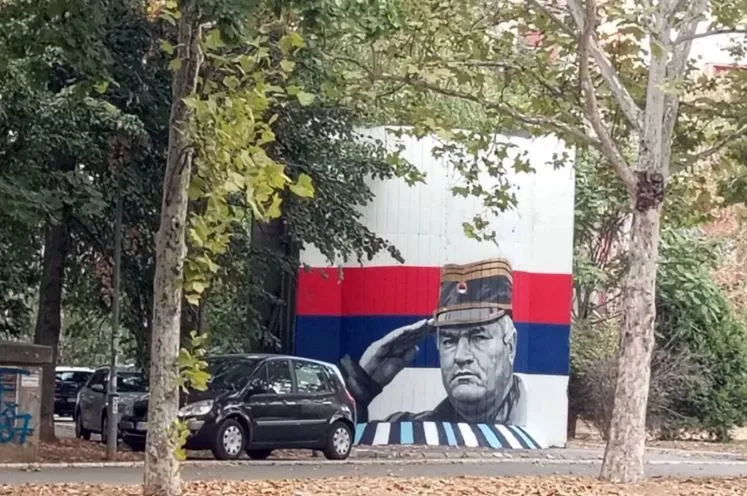 Sramota - u Beogradu oslikan mural ratnog zločinca Ratka Mladića