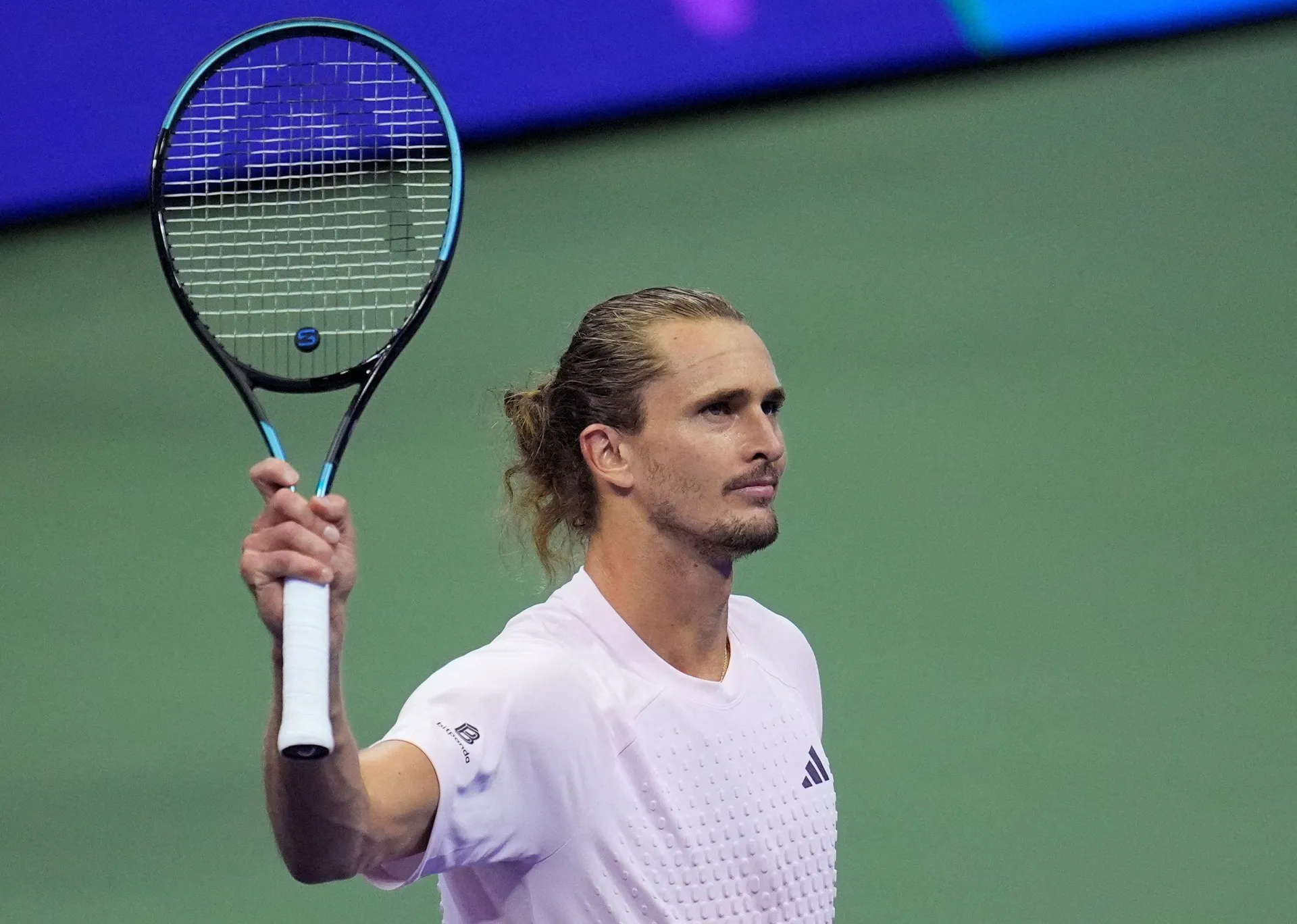 Zverev rutinski izborio četvrtfinale US Opena, poznati svi parovi