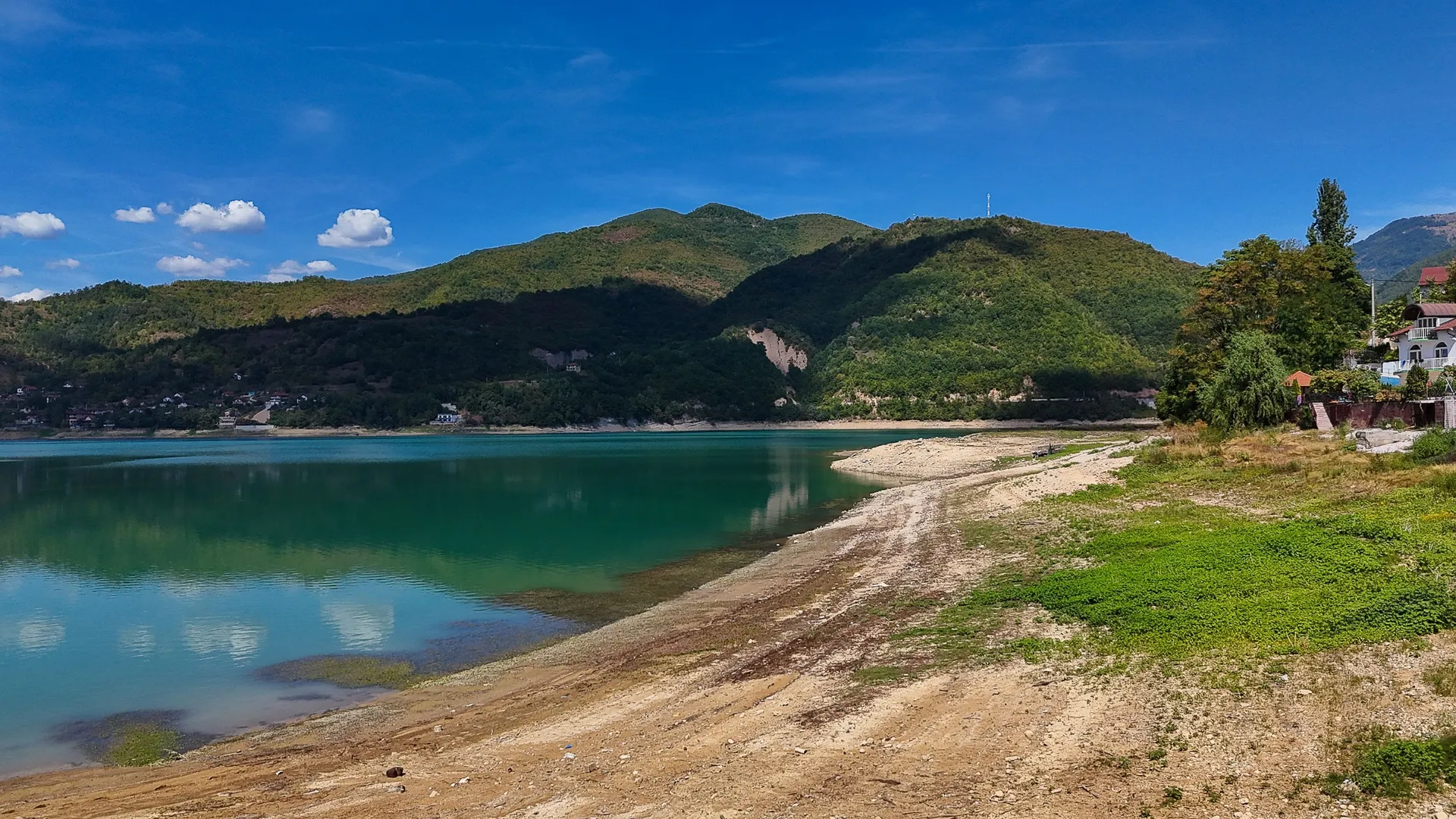 Jablaničko jezero se povuklo, Neretvu u Konjicu skoro možete pregaziti