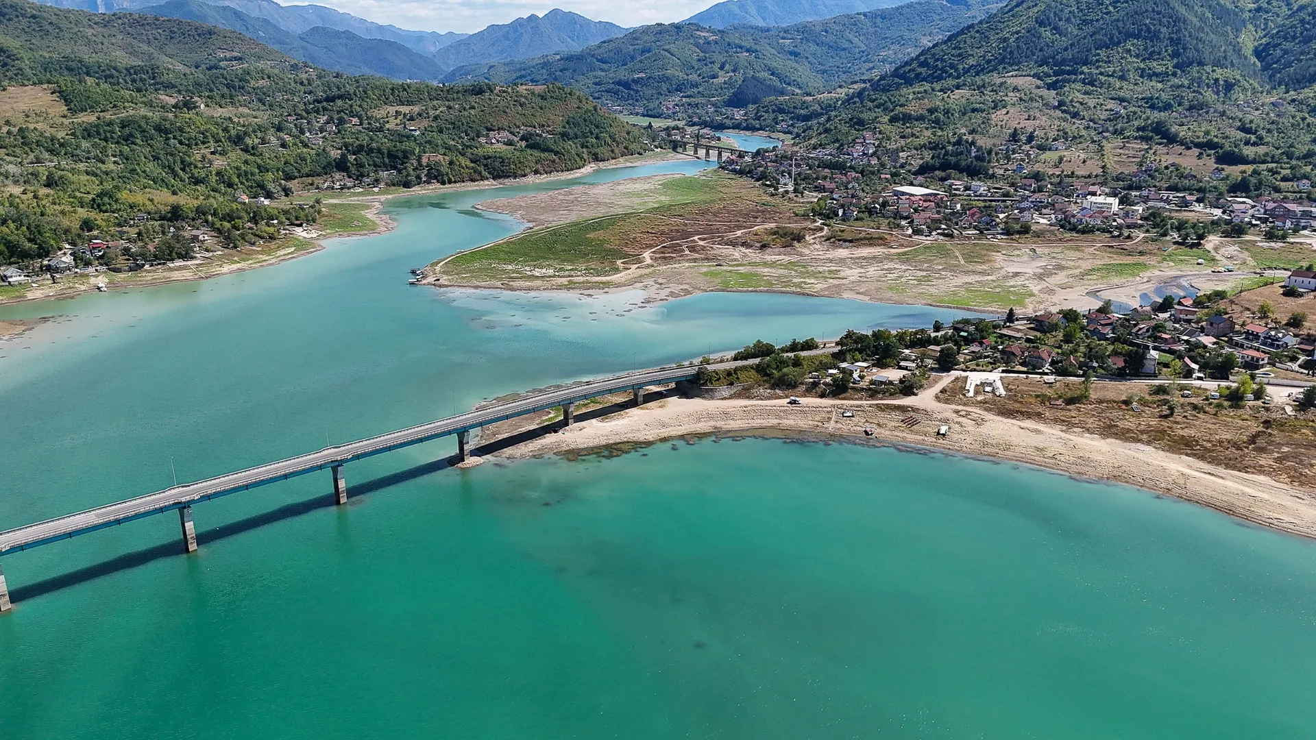 Jablaničko jezero se povuklo, Neretvu u Konjicu skoro možete pregaziti