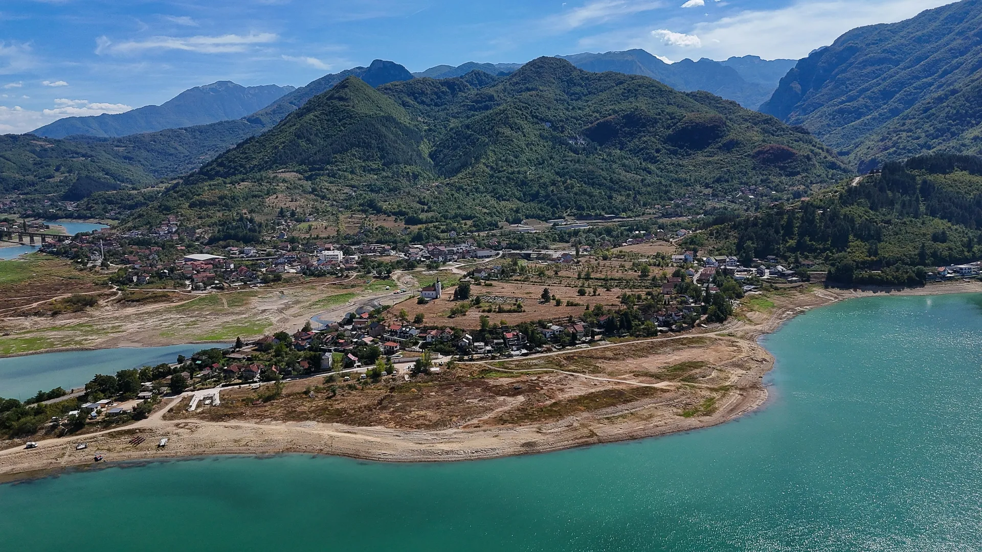 Jablaničko jezero se povuklo, Neretvu u Konjicu skoro možete pregaziti