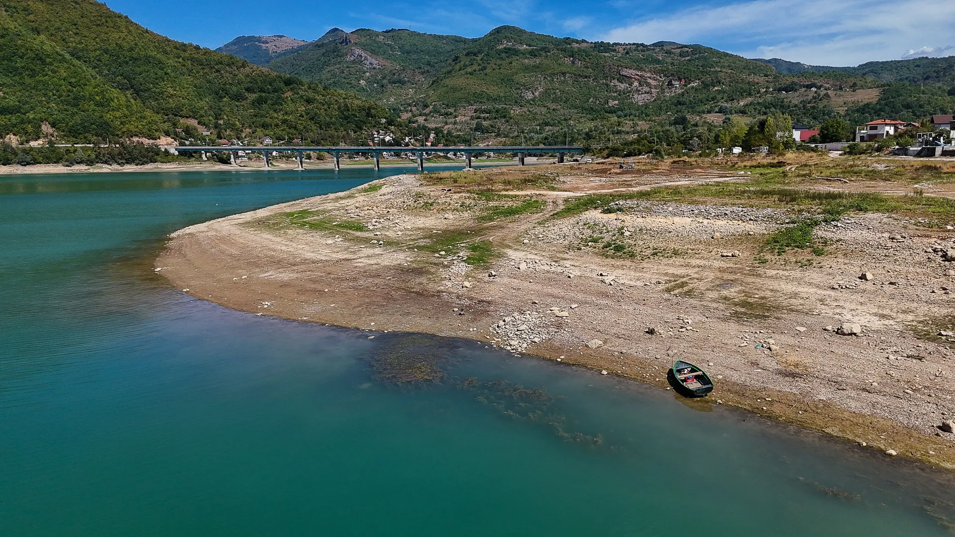 Jablaničko jezero se povuklo, Neretvu u Konjicu skoro možete pregaziti