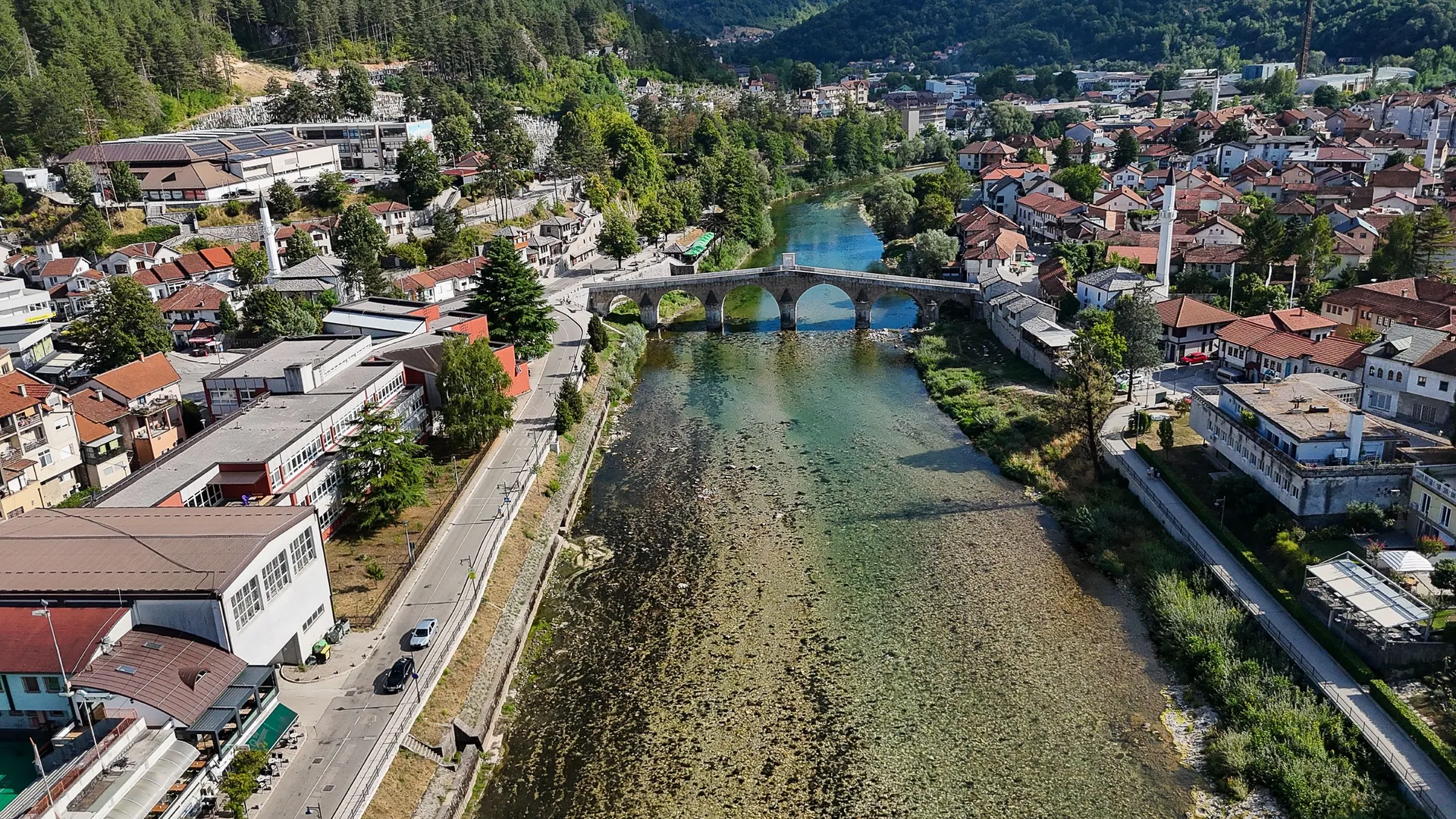 Jablaničko jezero se povuklo, Neretvu u Konjicu skoro možete pregaziti