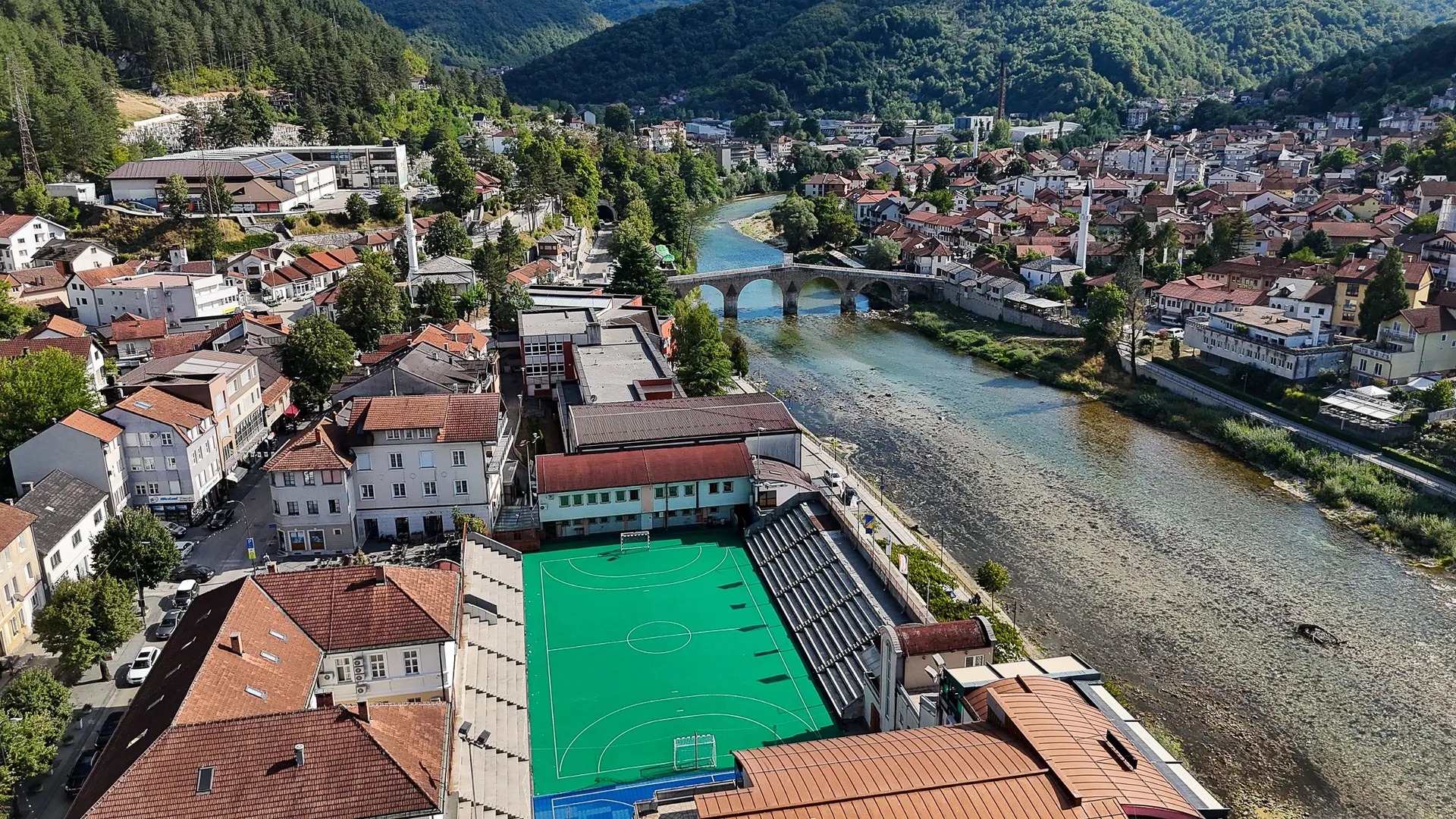 Jablaničko jezero se povuklo, Neretvu u Konjicu skoro možete pregaziti