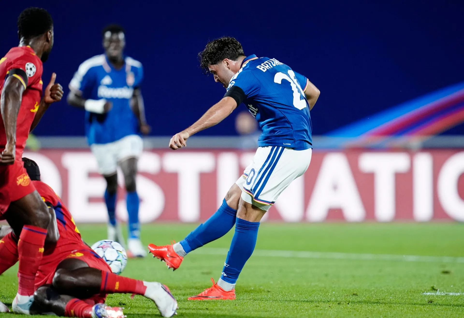 Majstorija Baturine za historiju - pogledajte prvi gol Coma u Ligi prvaka ikada