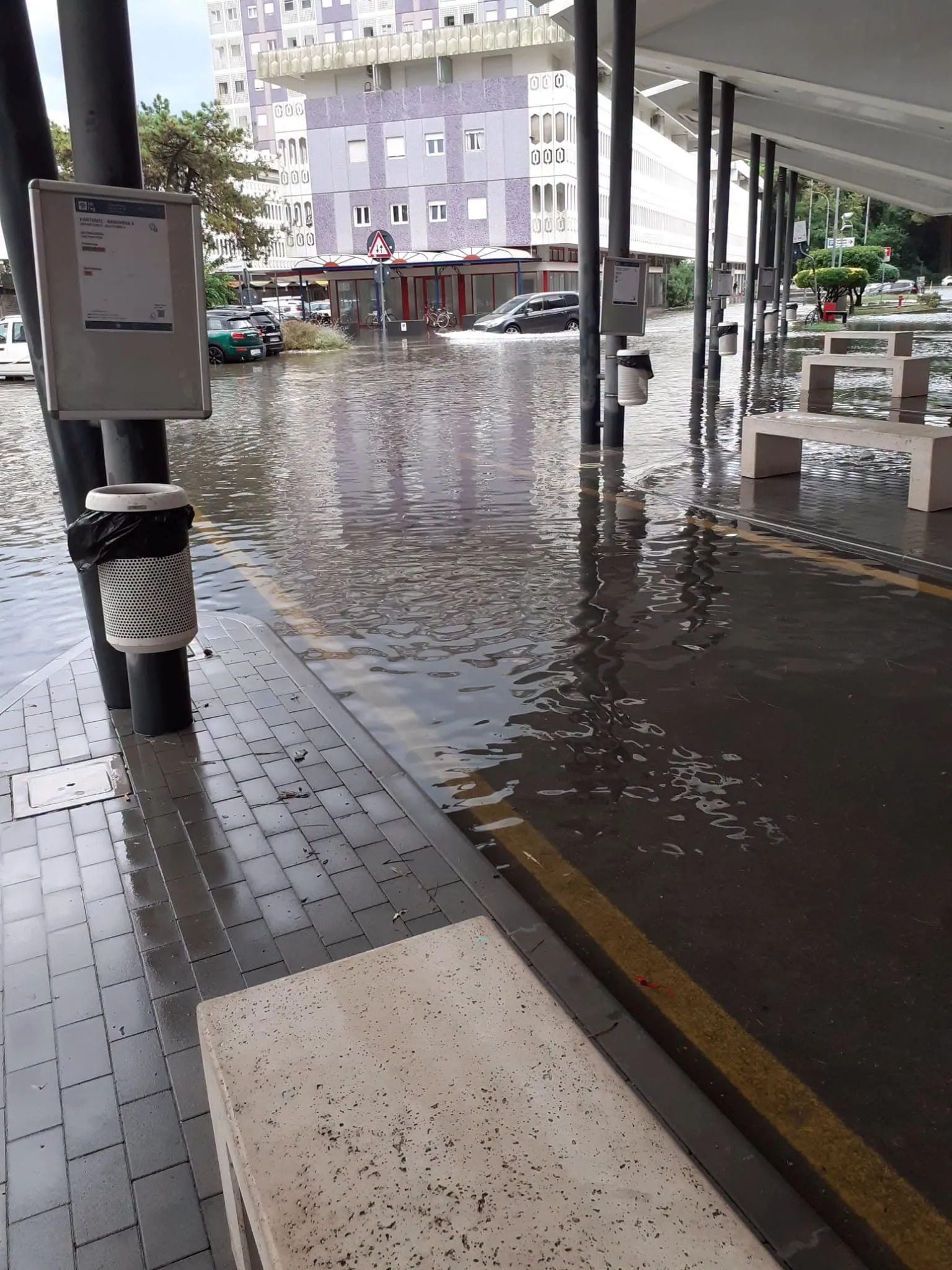 Šire se snimci snažnog nevremena koje je pogodilo Italiju, ima mrtvih